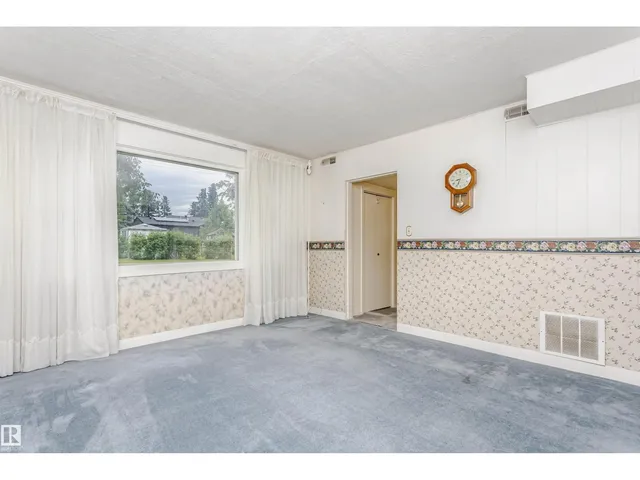 10105 98 AV, Morinville 5