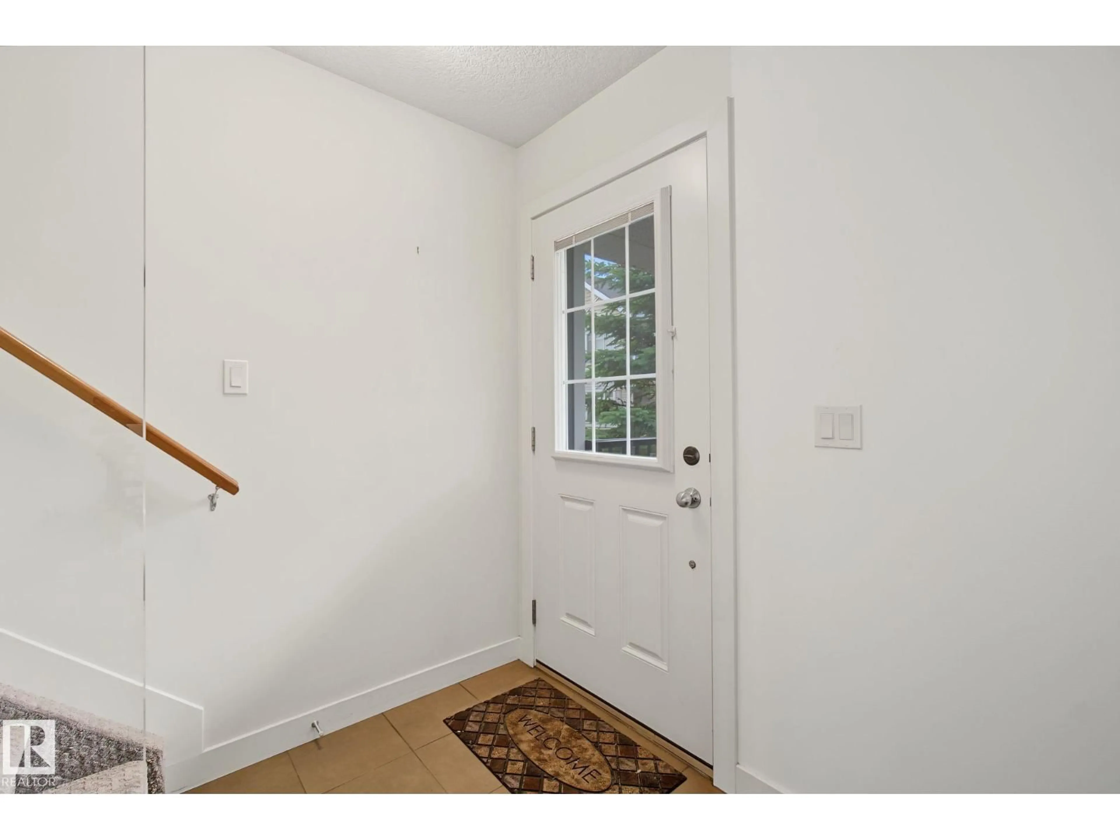 Indoor entryway for #81 - 9535 217 ST, Edmonton Alberta T5T4P5