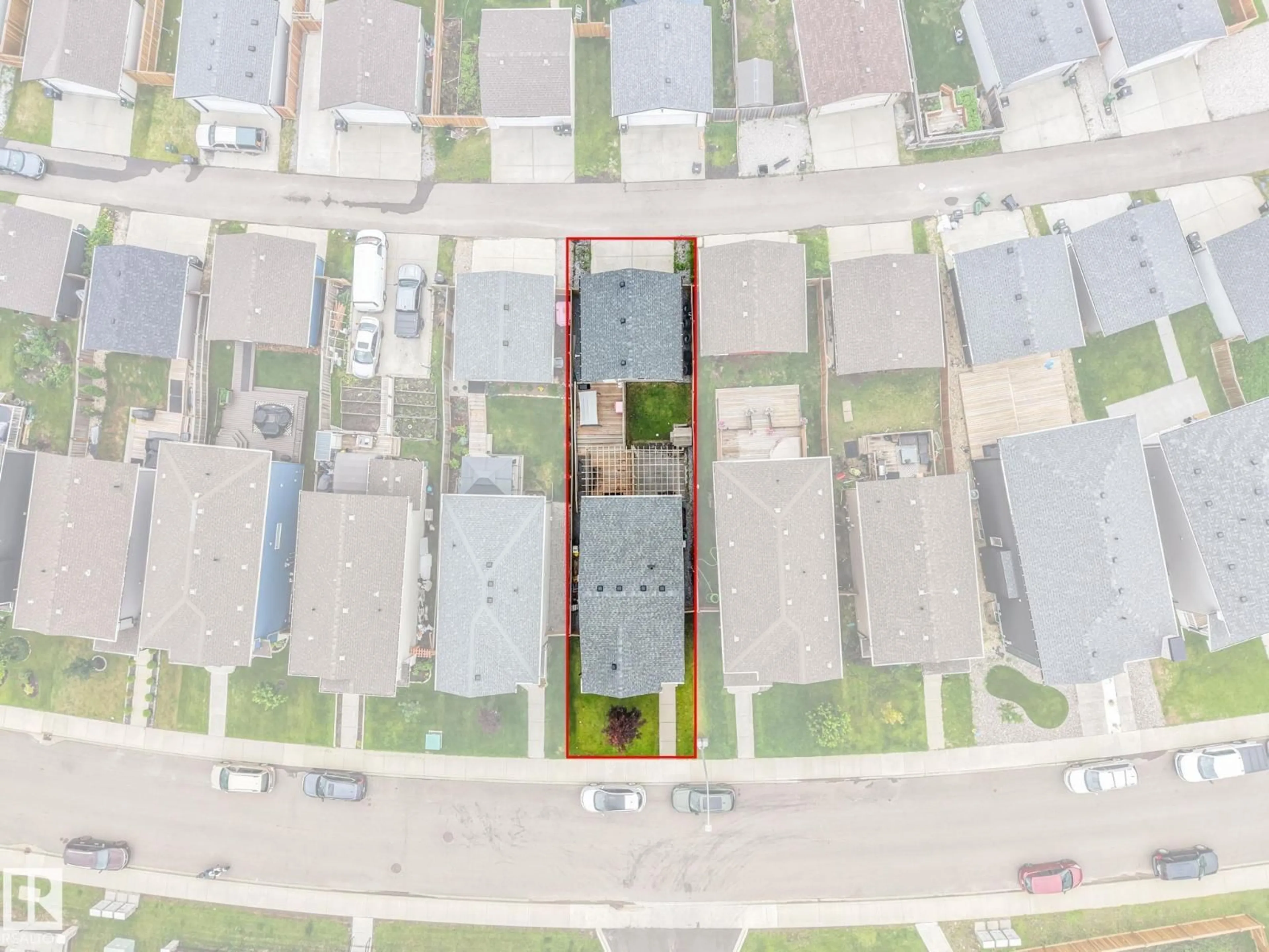 A pic from outside/outdoor area/front of a property/back of a property/a pic from drone, street for NW - 17724 58 ST, Edmonton Alberta T5Y3W8