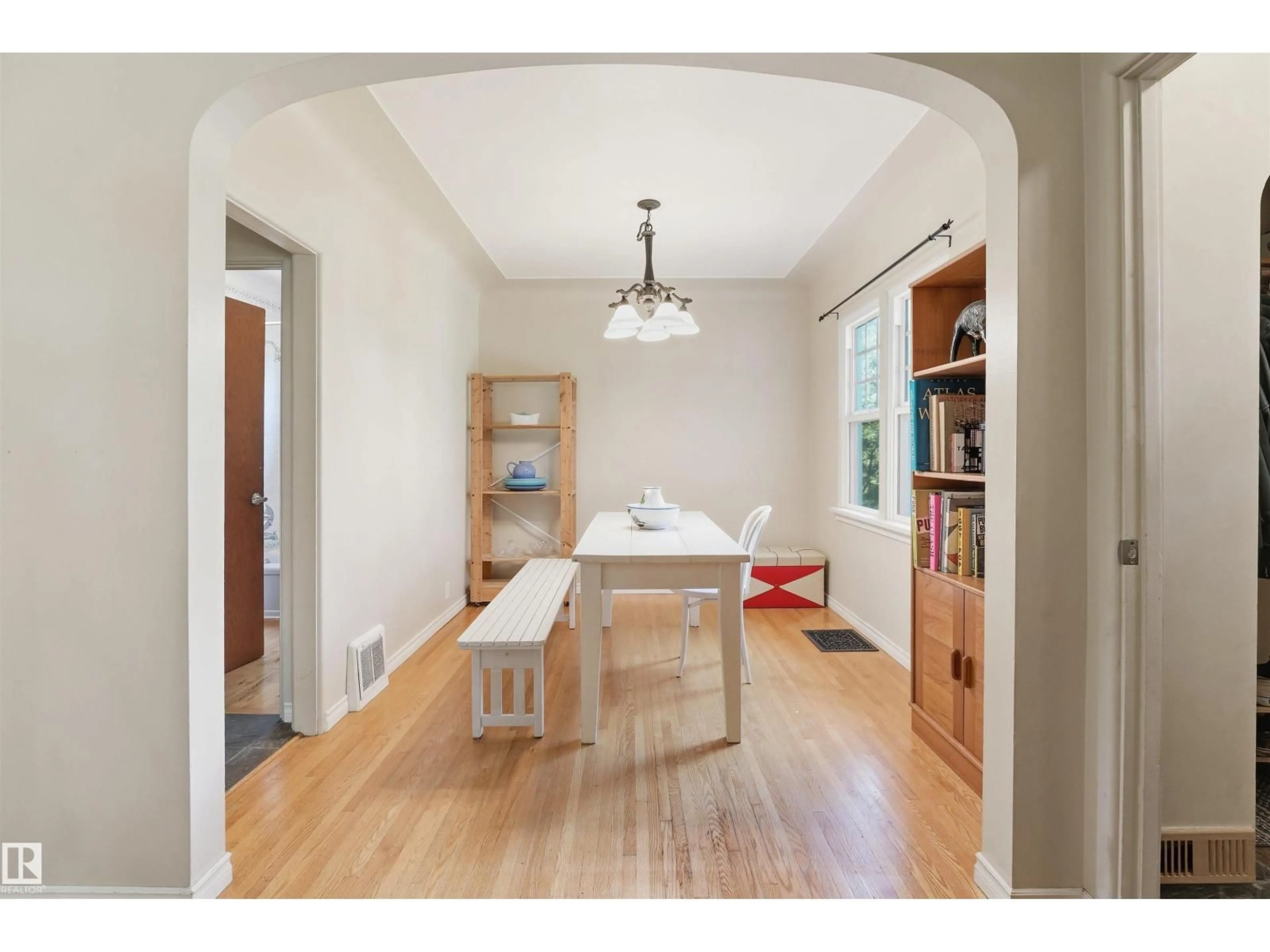 Dining room, wood/laminate floor for 11334 104 ST, Edmonton Alberta T5G2K8