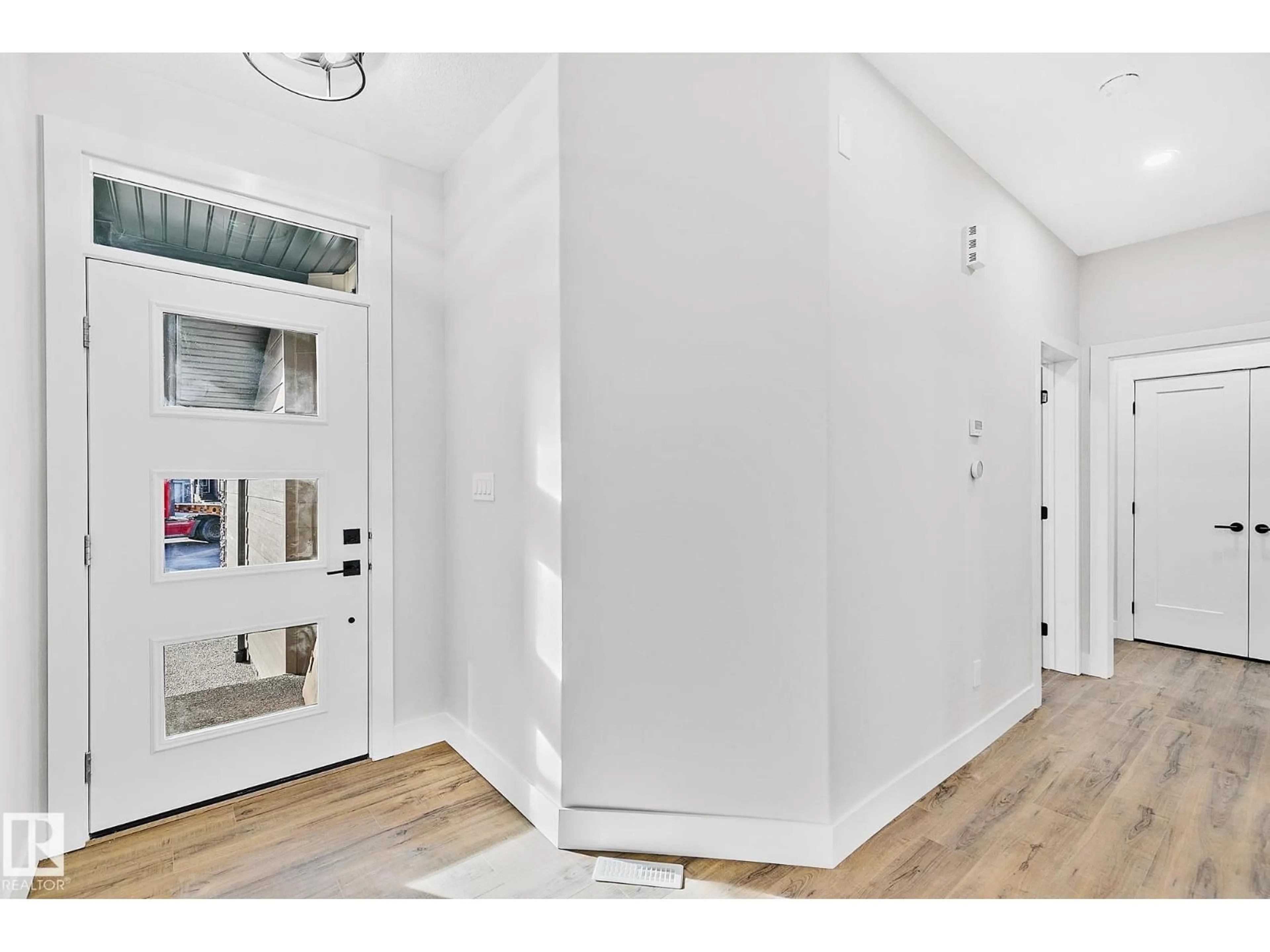 Indoor entryway for 204 FALCON CRESCENT, Leduc Alberta T0B3M3