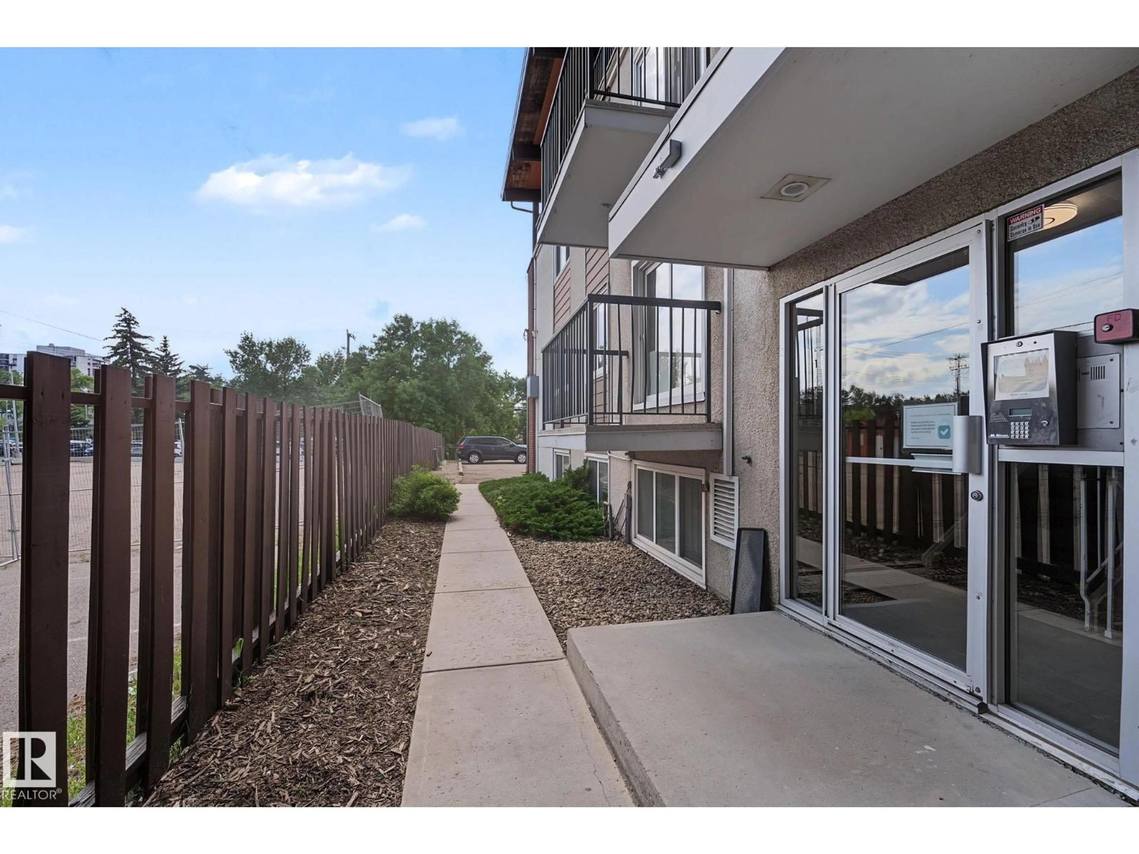 Patio, street for #301 - 8524 GATEWAY BV, Edmonton Alberta T6E4B5