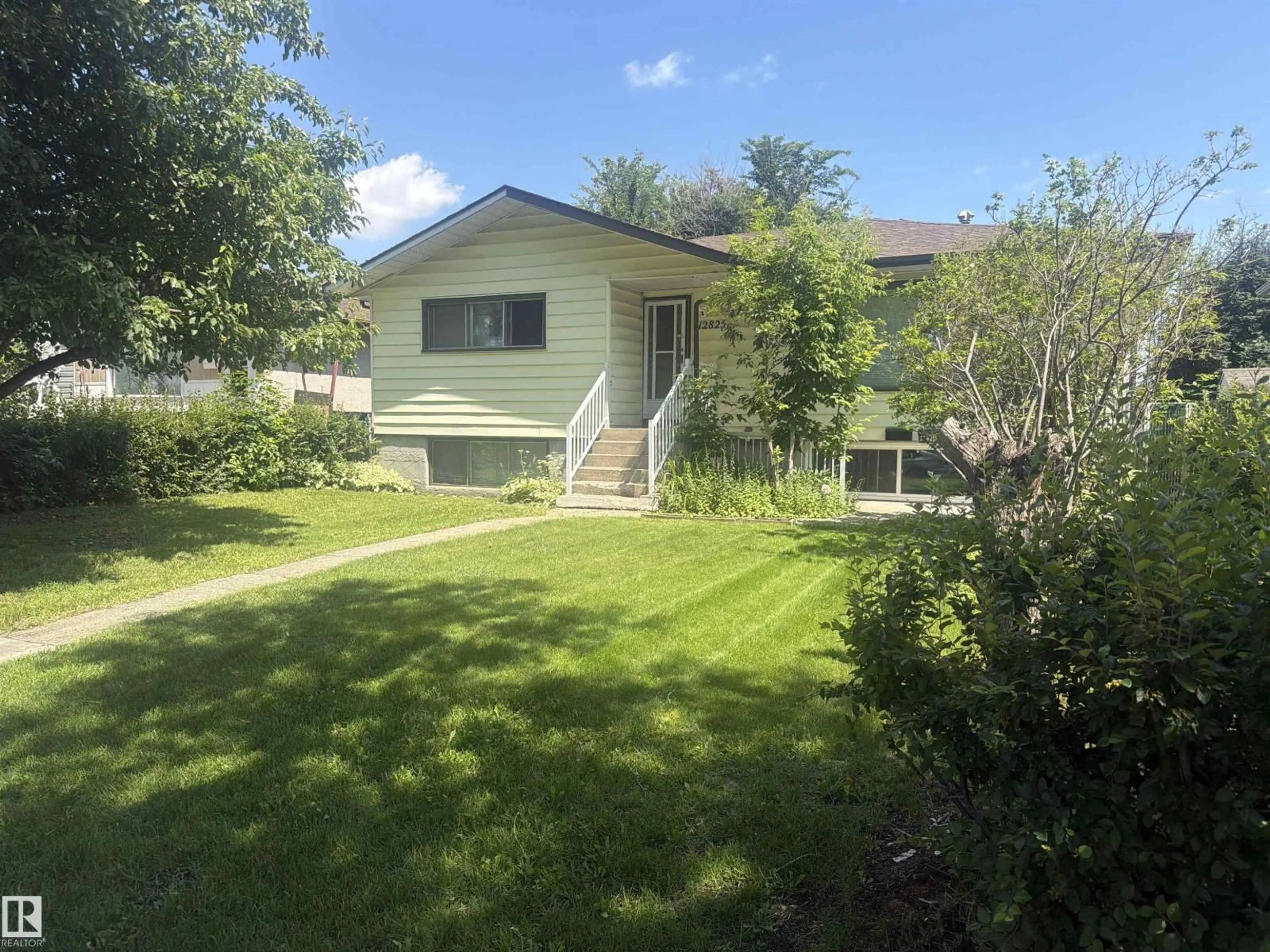Unknown for NW - 12825 102 ST, Edmonton Alberta T5E4J2