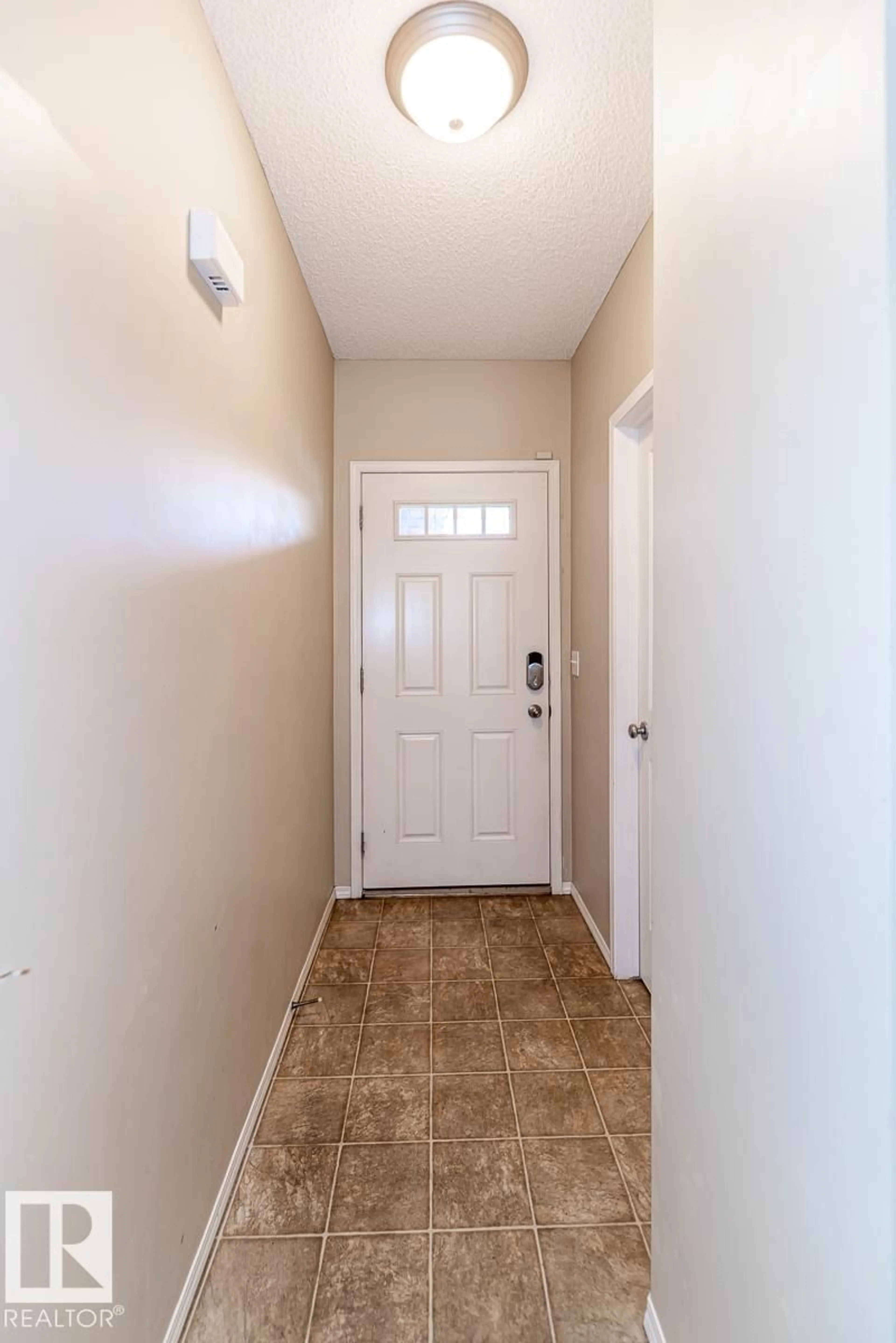 Indoor entryway for 39 VEGA AV, Spruce Grove Alberta T7X4R8
