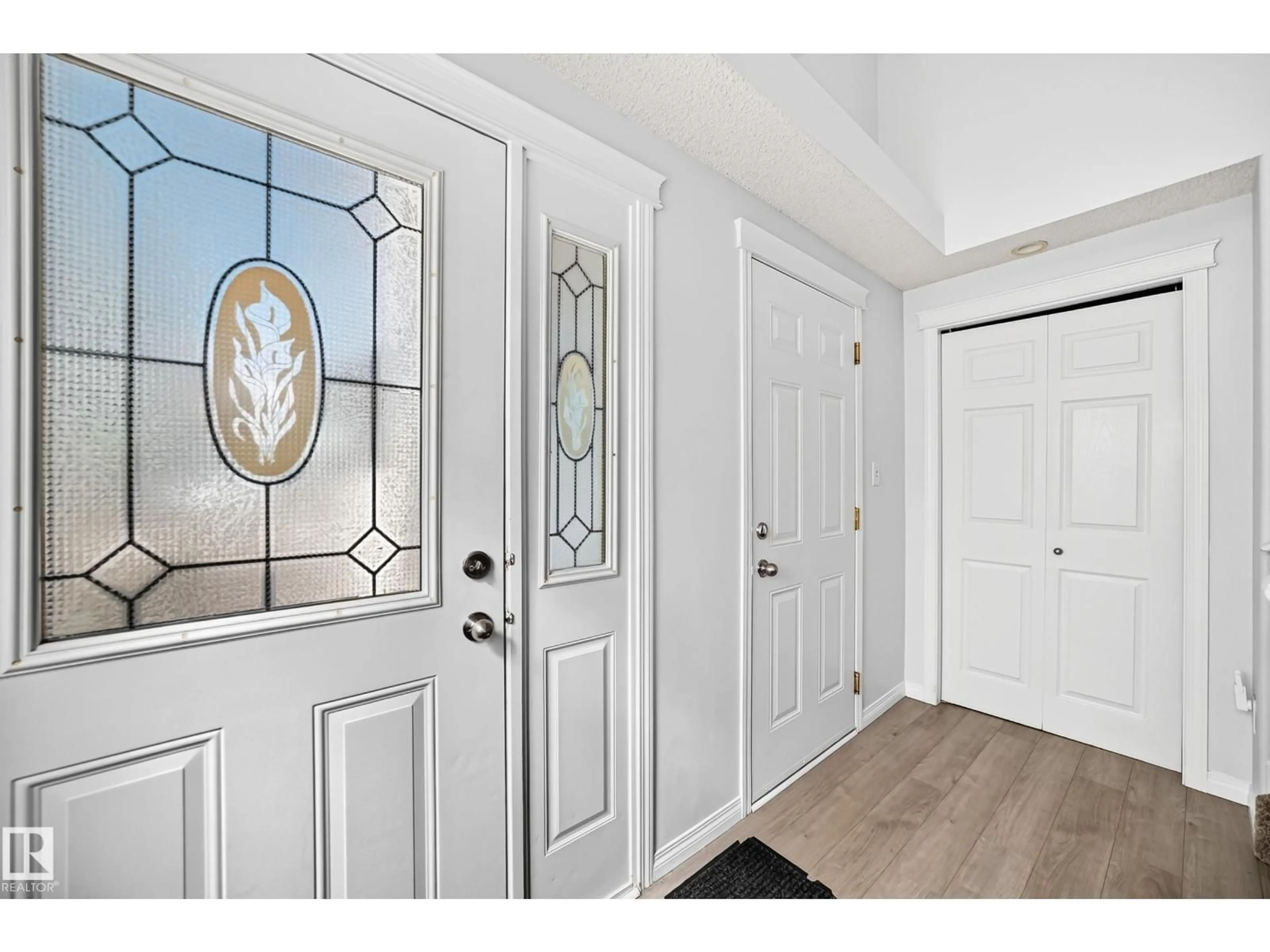 Indoor entryway for 11249 167A AV, Edmonton Alberta T5X0A8