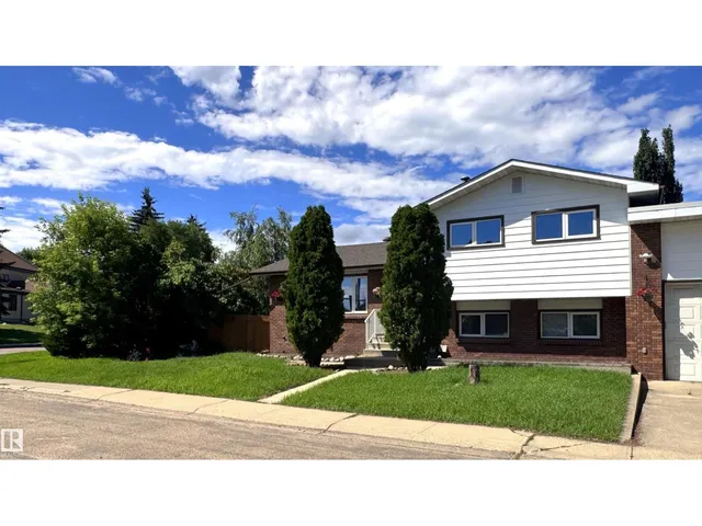 7312 137 AV, Edmonton 2