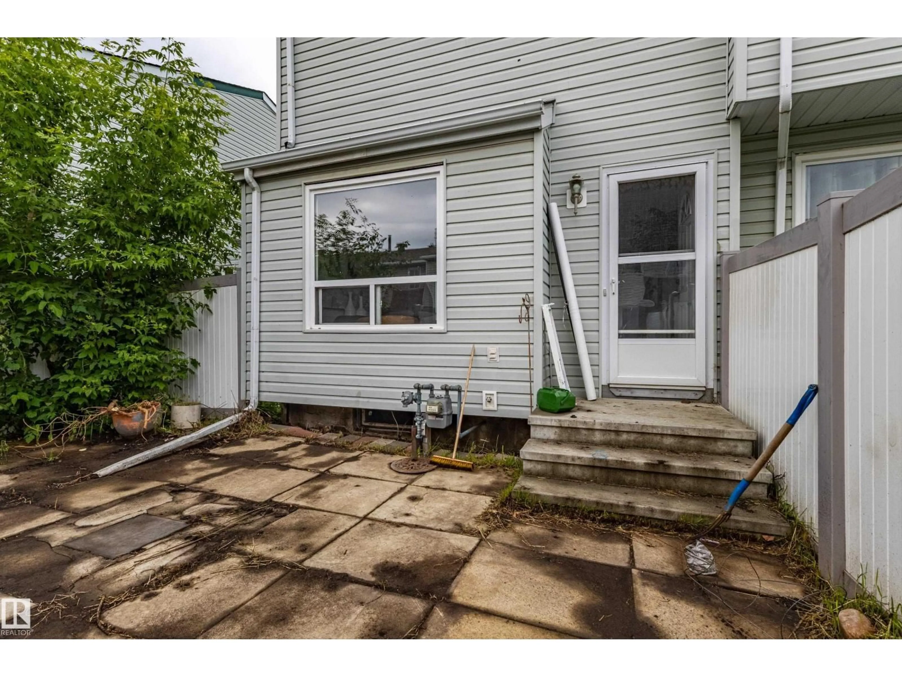 Patio, street for NW - 209 DICKINSFIELD CO, Edmonton Alberta T5E5V8