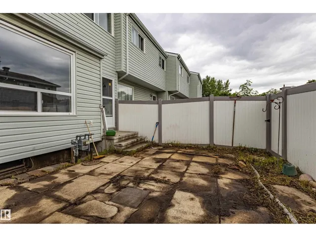 NW - 209 DICKINSFIELD CO, Edmonton 5