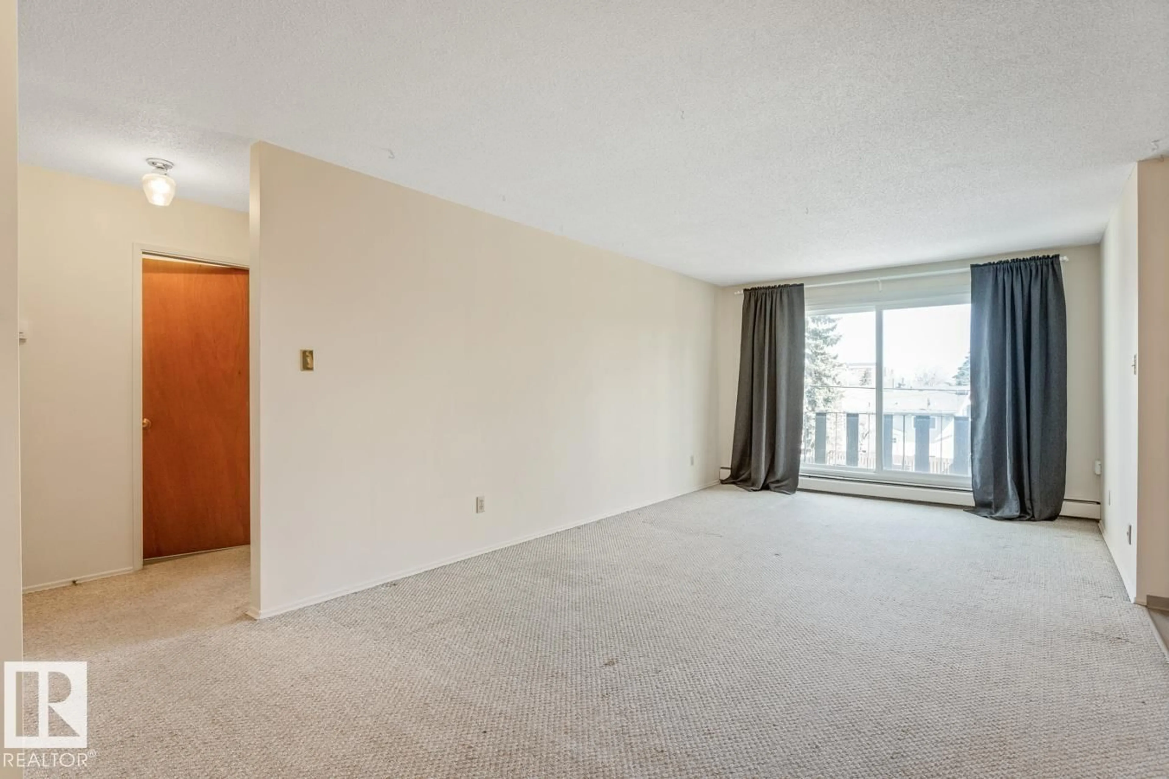 A pic of a room for #302 - 11045 132 ST, Edmonton Alberta T5M1E4