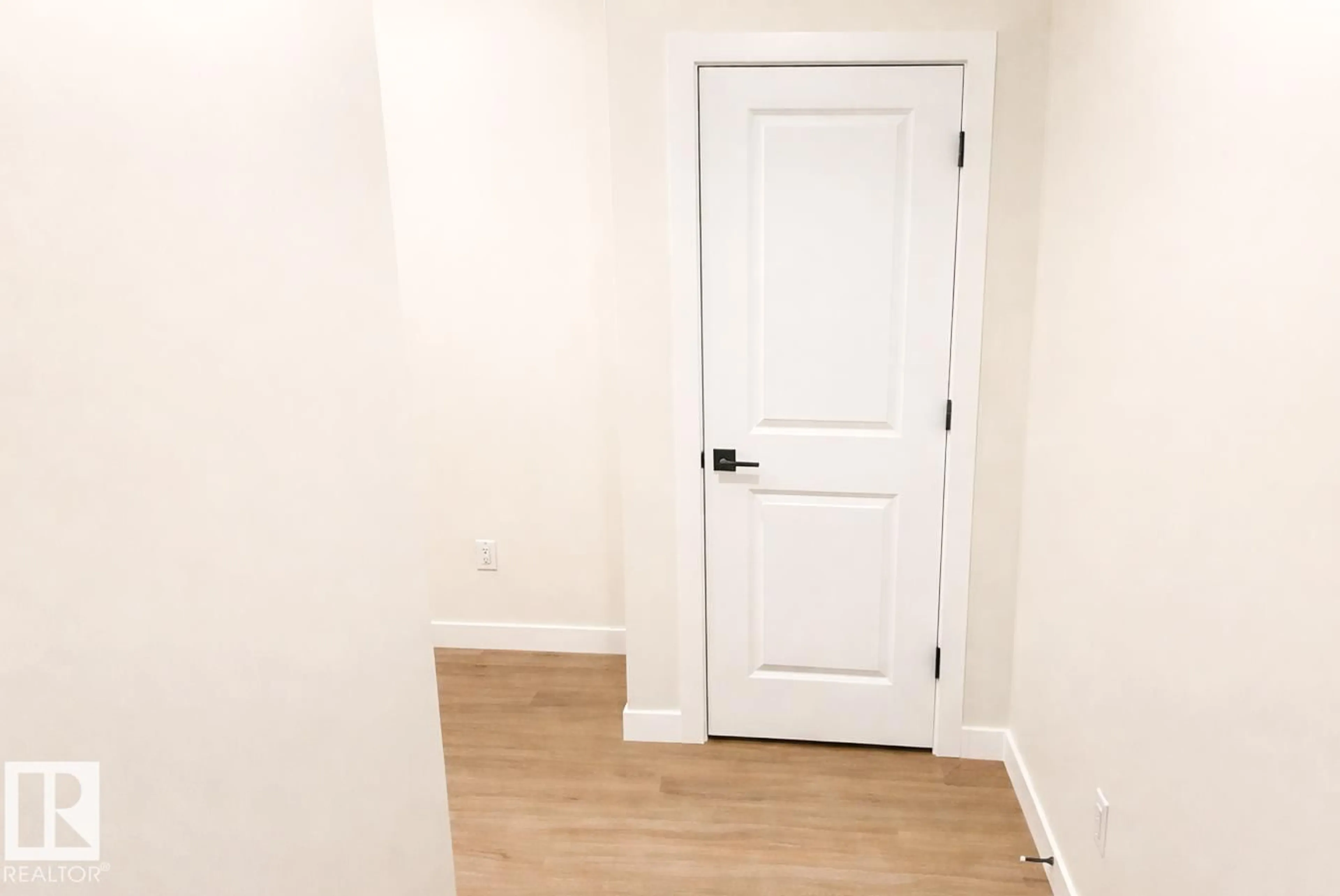 A pic of a room for 50 WILLOW LI, Fort Saskatchewan Alberta T8L0W8