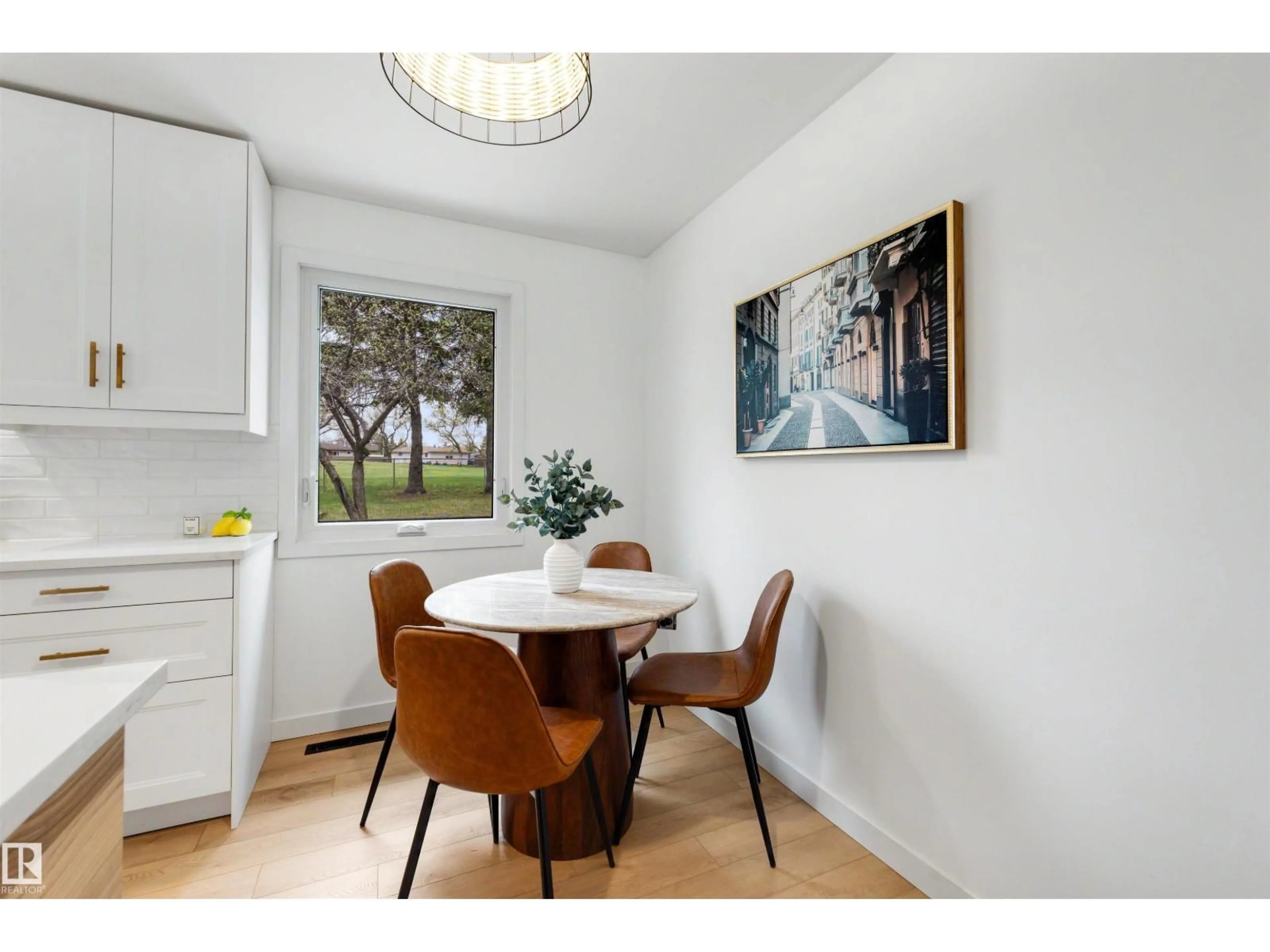 Dining room, wood/laminate floor for 9 HUMMINGBIRD RD, Sherwood Park Alberta T8A0A1
