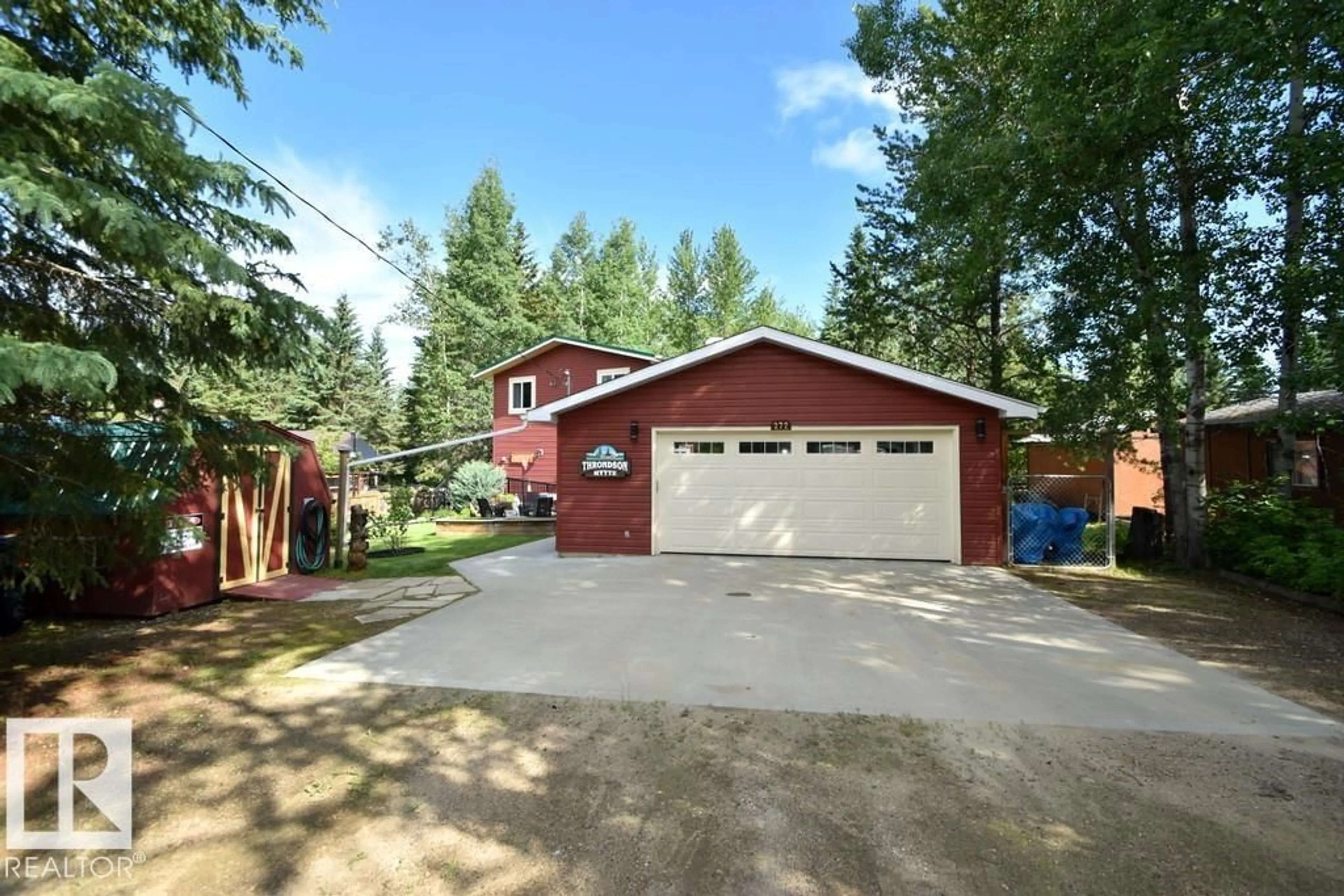 Indoor garage for 272 EVERGREEN RD, Rural Athabasca County Alberta T0A0M0