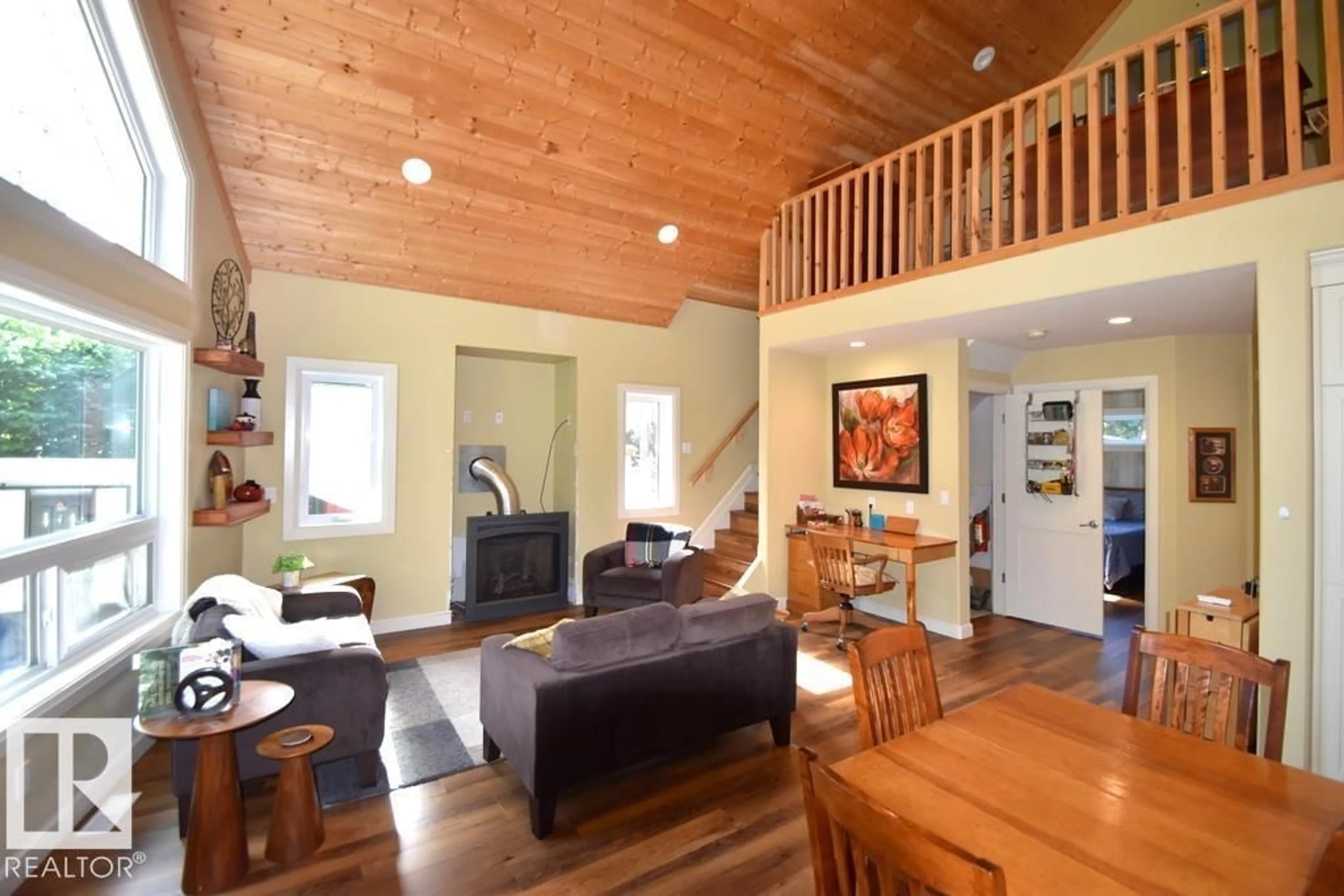 Living room with furniture, wood/laminate floor for 272 EVERGREEN RD, Rural Athabasca County Alberta T0A0M0