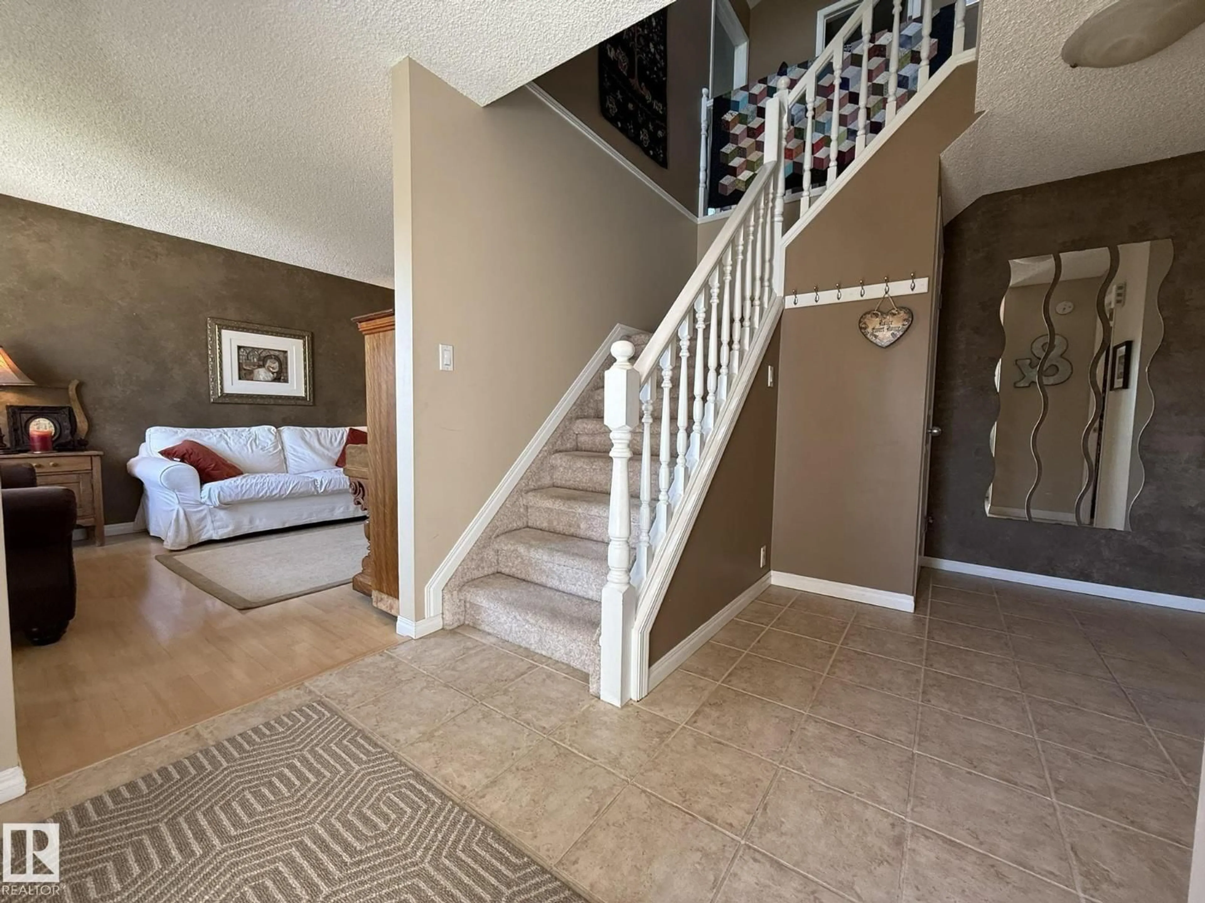 Indoor entryway for 5604 57 AV, Beaumont Alberta T4X1A7