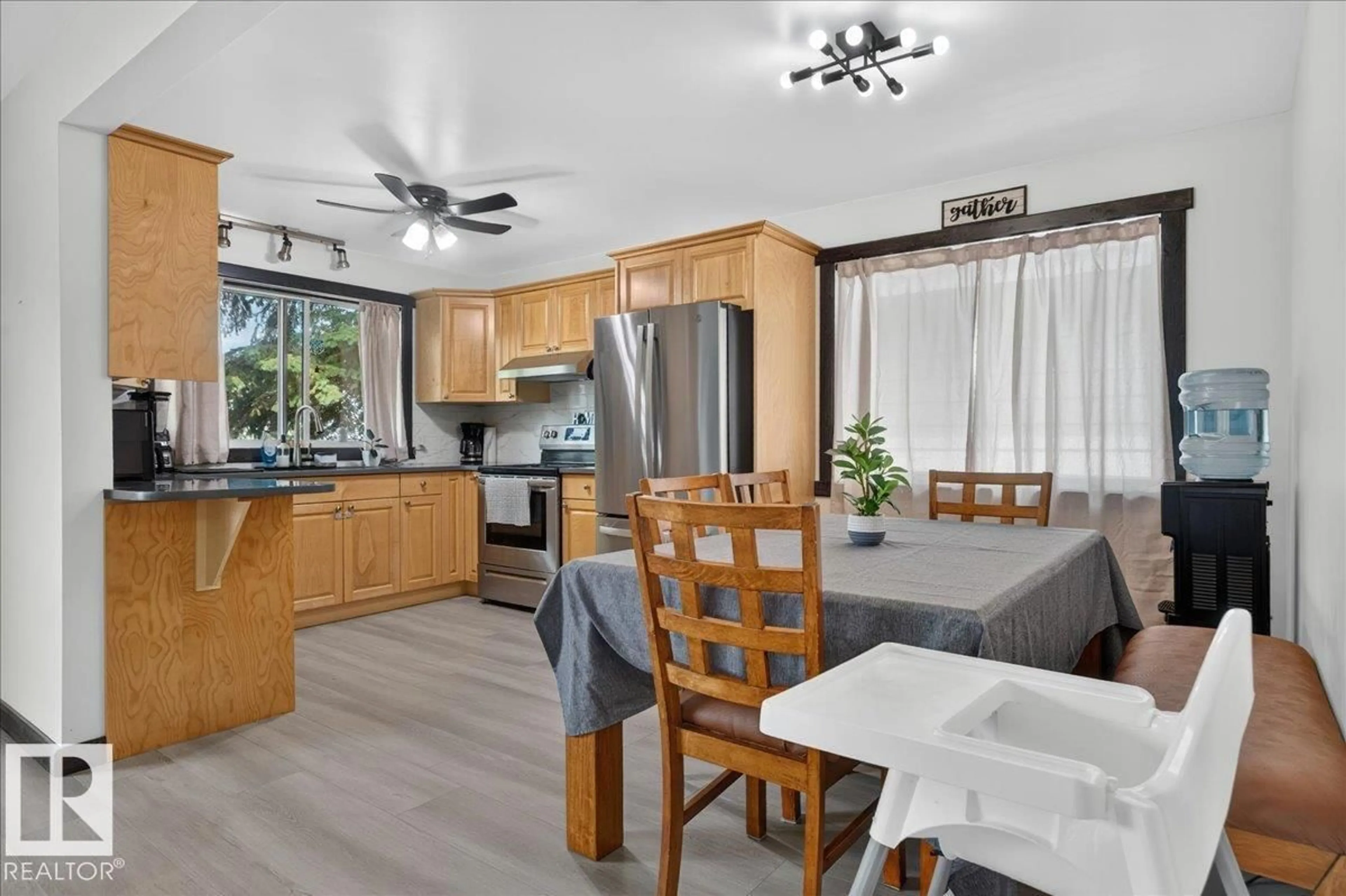 Open concept kitchen, unknown for 4229 49 ST, Vegreville Alberta T9C1B5