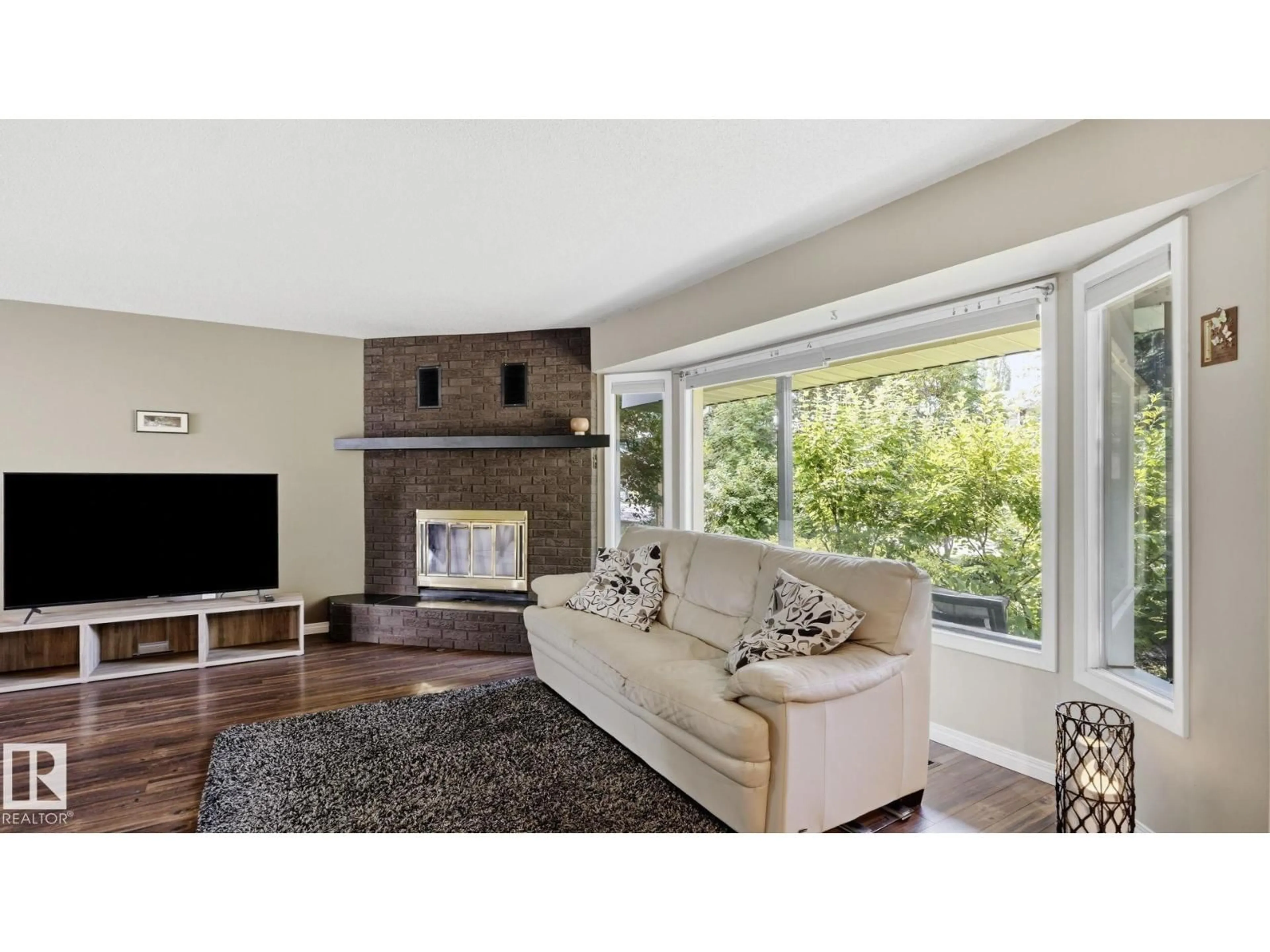 Living room with furniture, unknown for 11736 35A AV, Edmonton Alberta T6J0B5