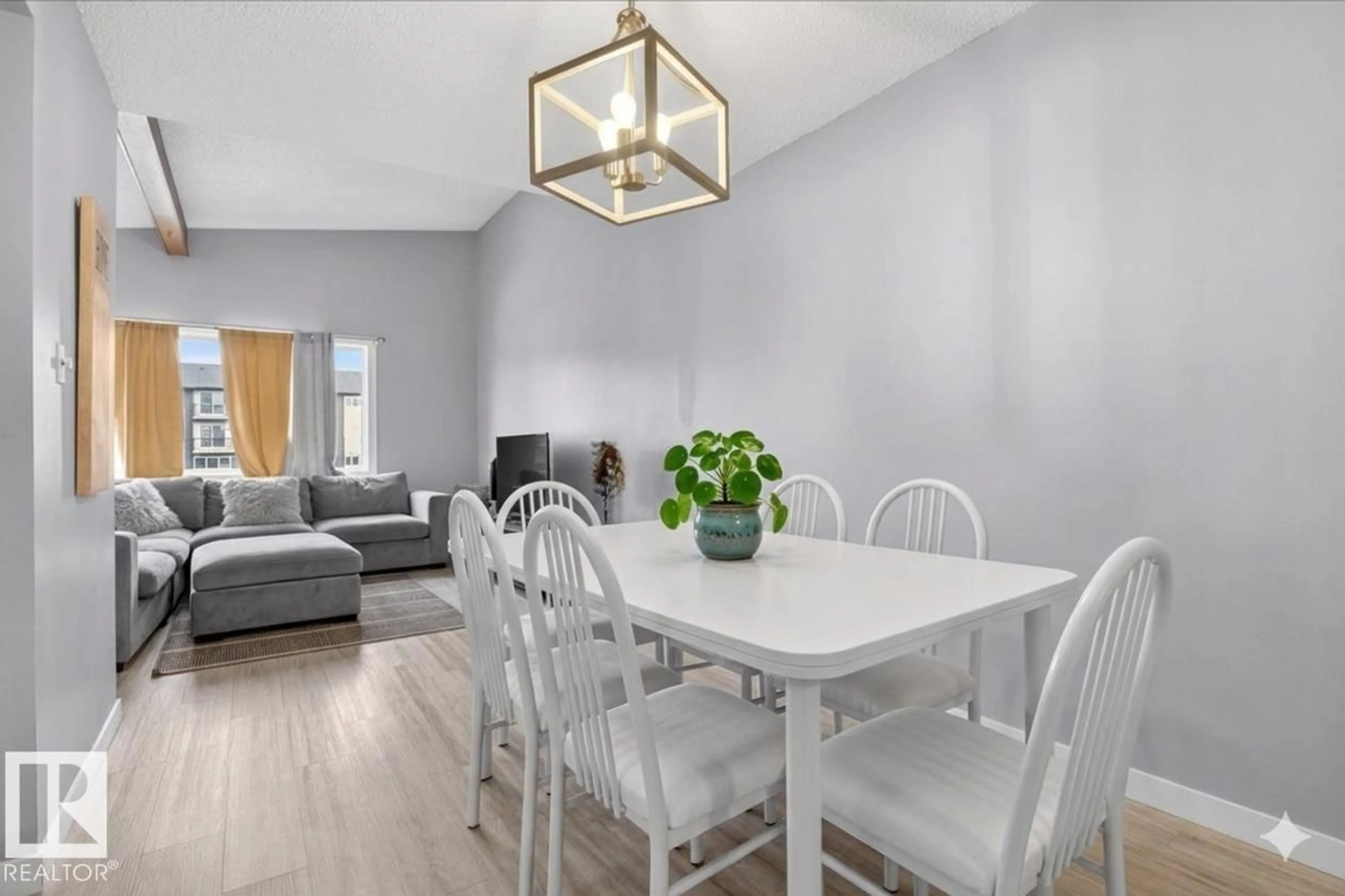 Dining room, unknown for 13111 82 ST, Edmonton Alberta T5E2T4