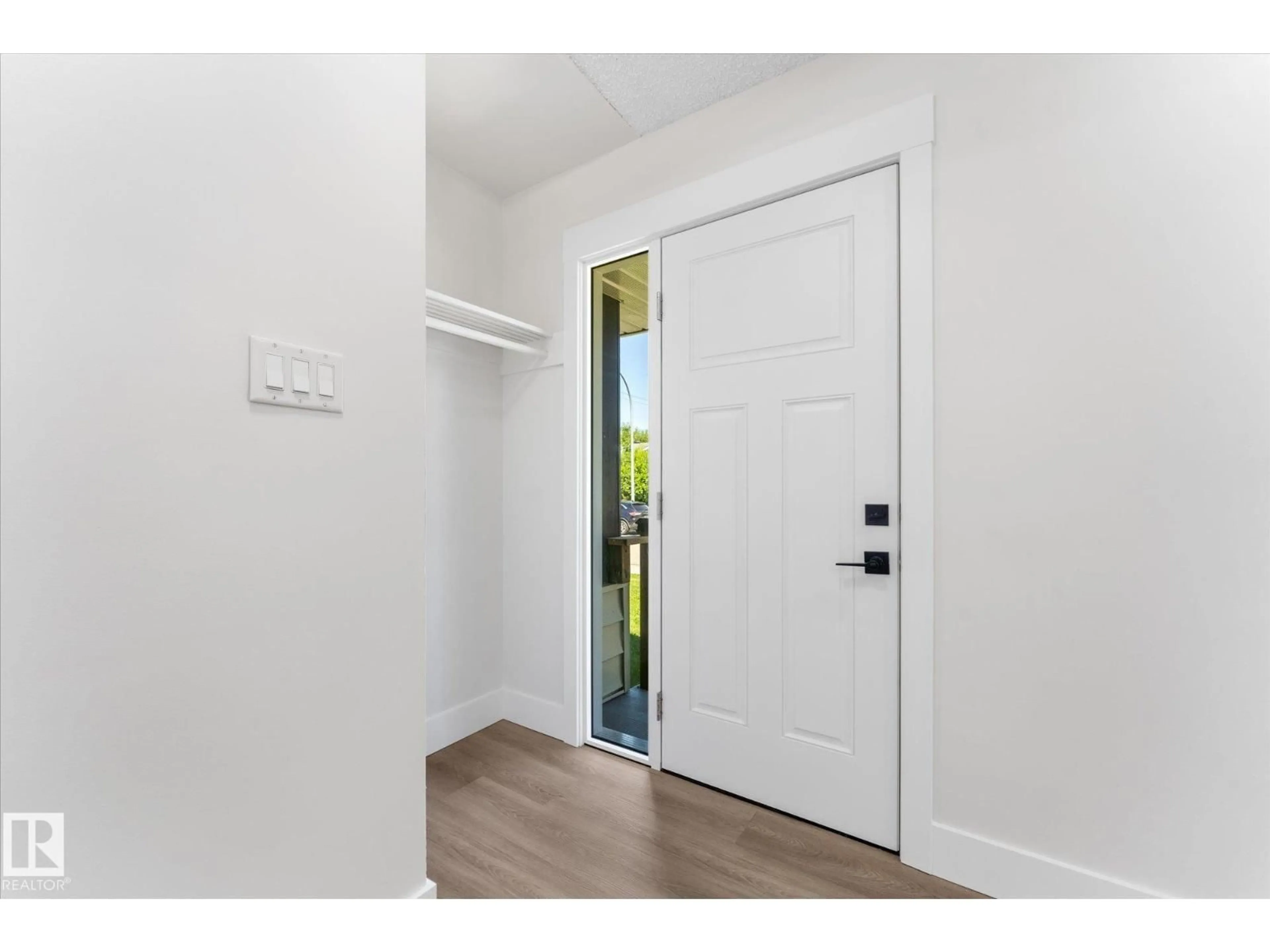 Indoor entryway for 10803 136 AV, Edmonton Alberta T5E1W6