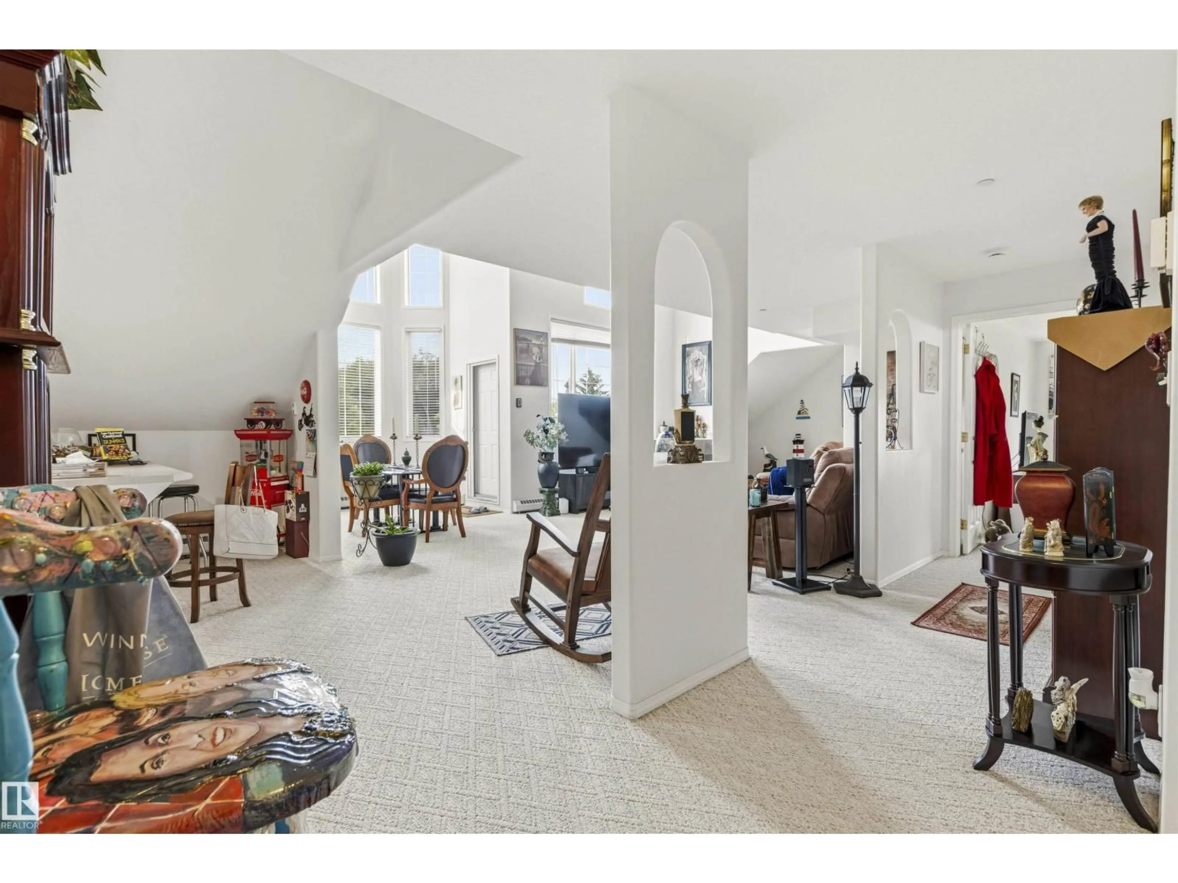 Indoor foyer for 303 14 MISSION AV, St. Albert Alberta T8N1H4