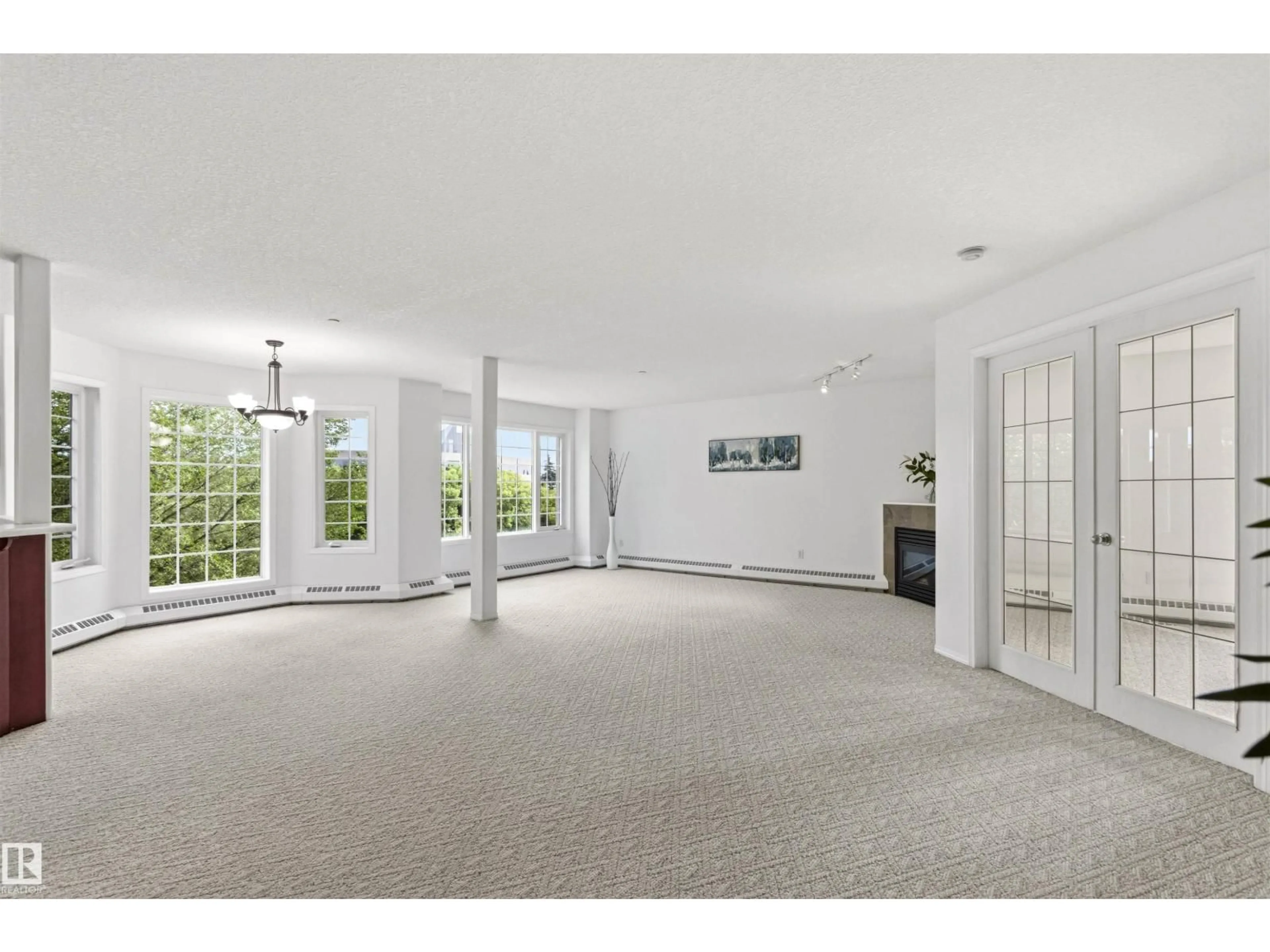 Indoor foyer for 14 - 201 MISSION AV, St. Albert Alberta T8N1H4