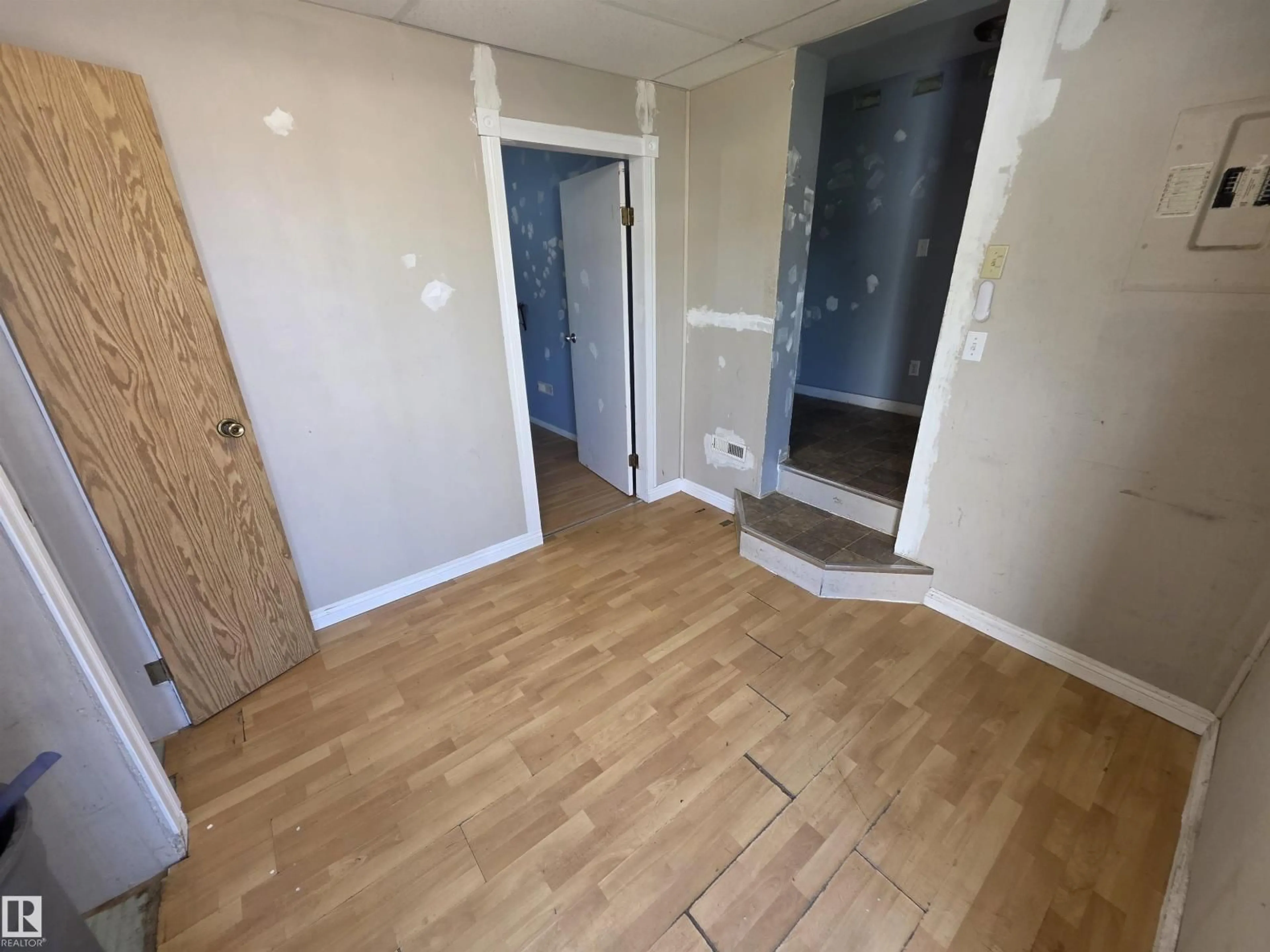 A pic of a room for 9 - 5220 44 AV, Calmar Alberta T0C0V0