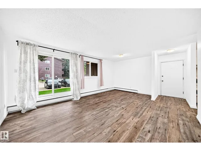 #104 - 2303 119 ST, Edmonton 3