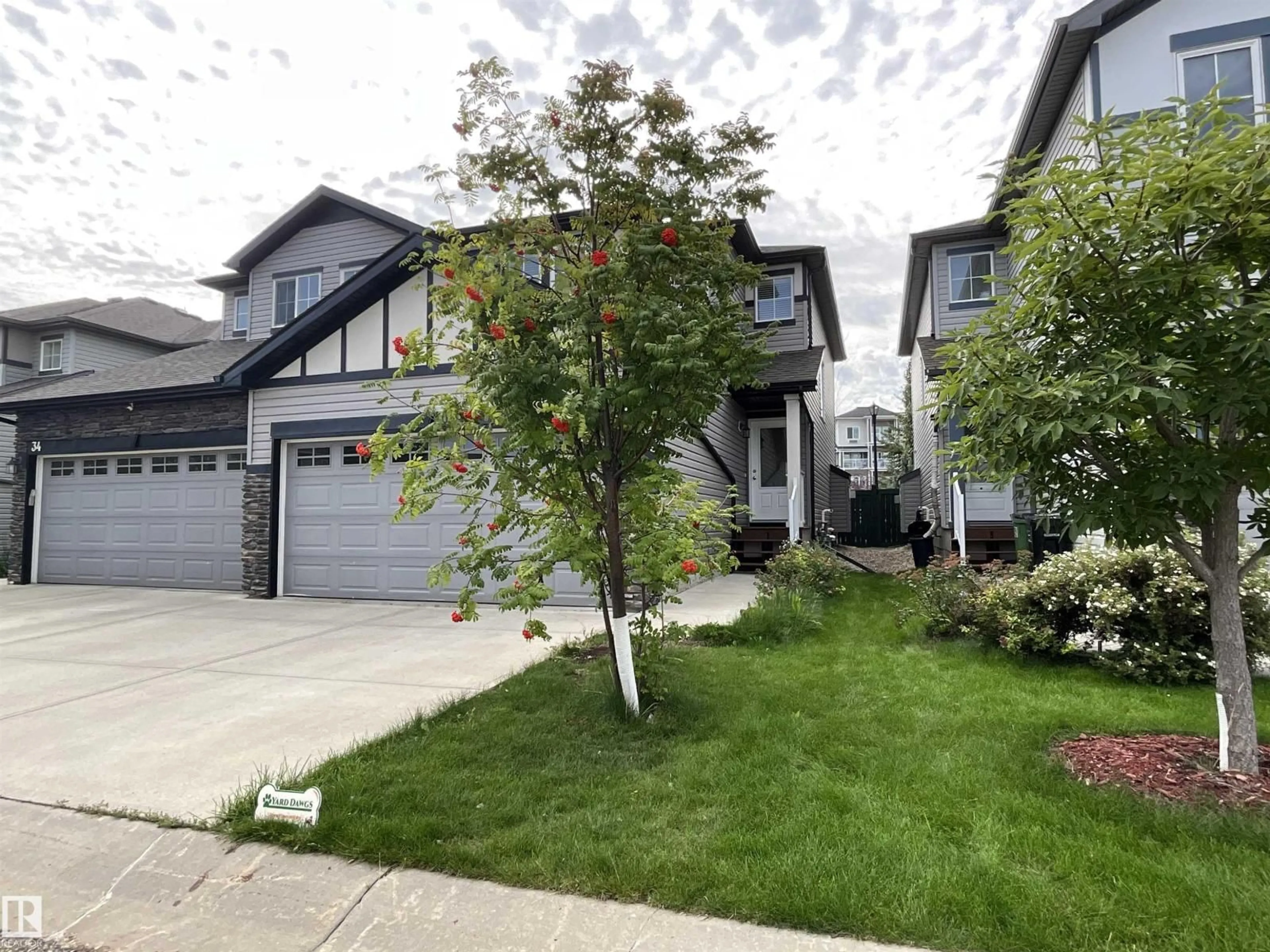 Unknown for #33 - 9350 211 ST NW, Edmonton Alberta T5T4T8