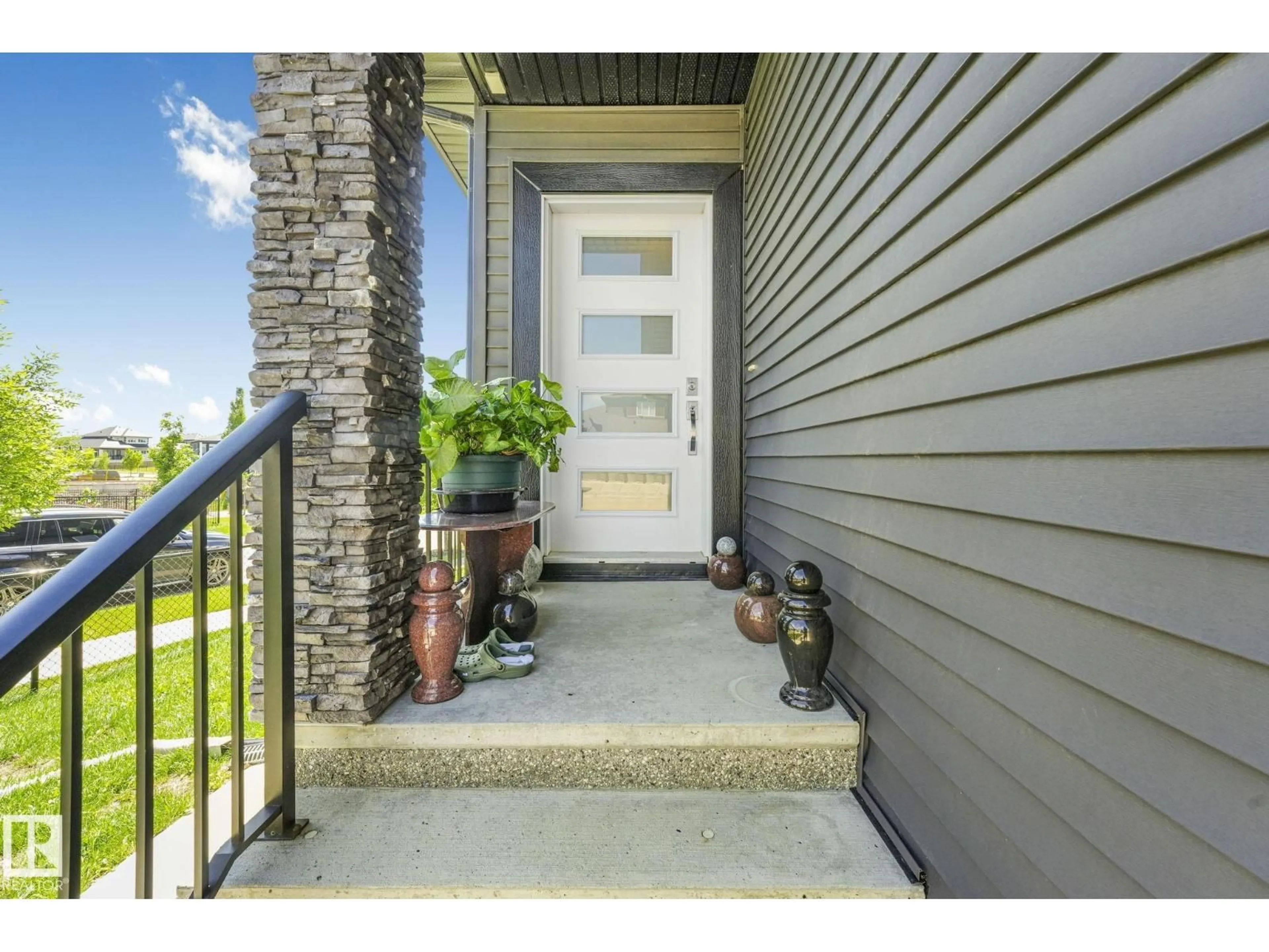 Indoor entryway for 2933 58 AV, Rural Leduc County Alberta T4X0X9