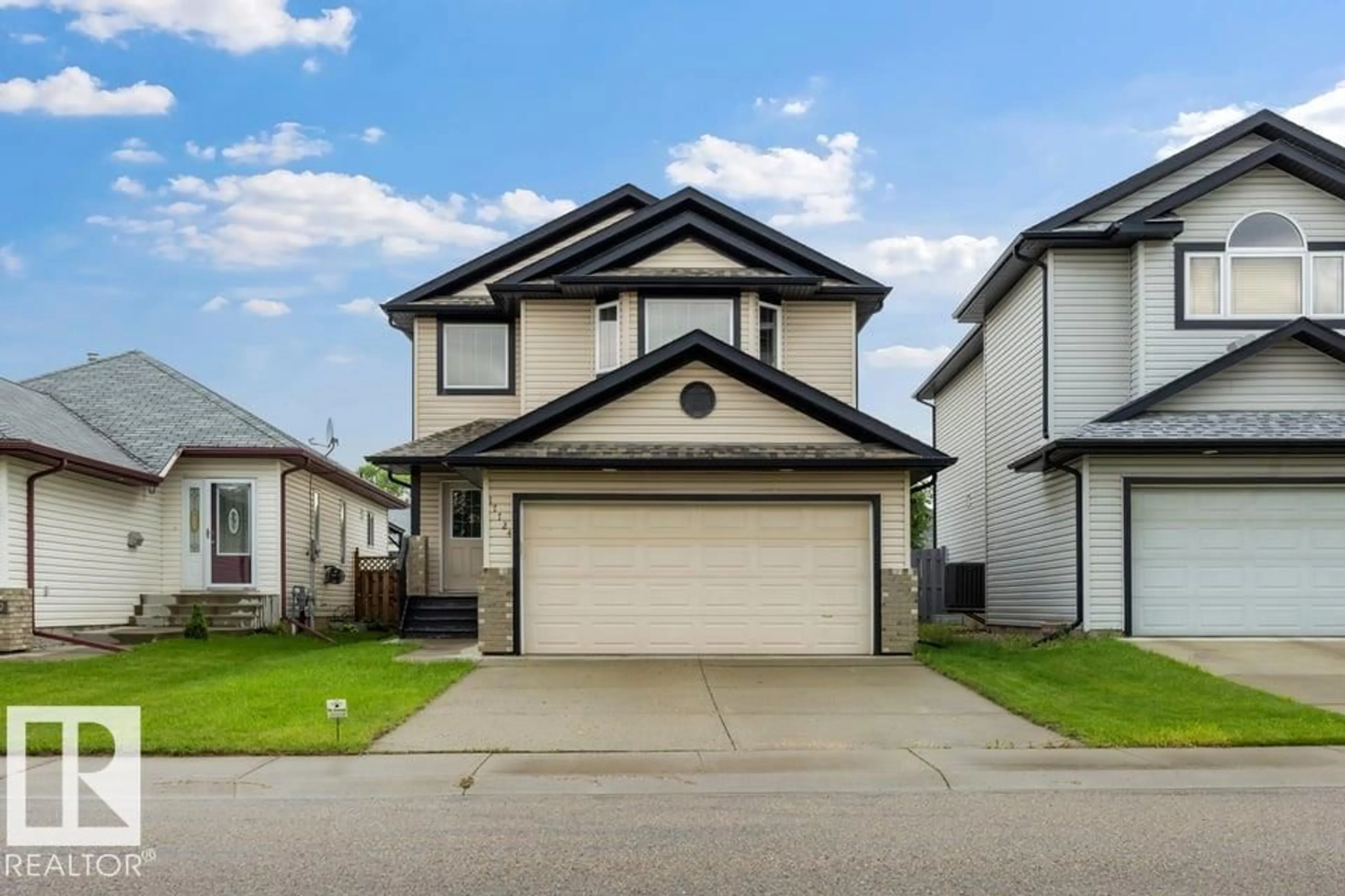 Home with vinyl exterior material, street for NW - 17724 90 ST, Edmonton Alberta T5Z0A2