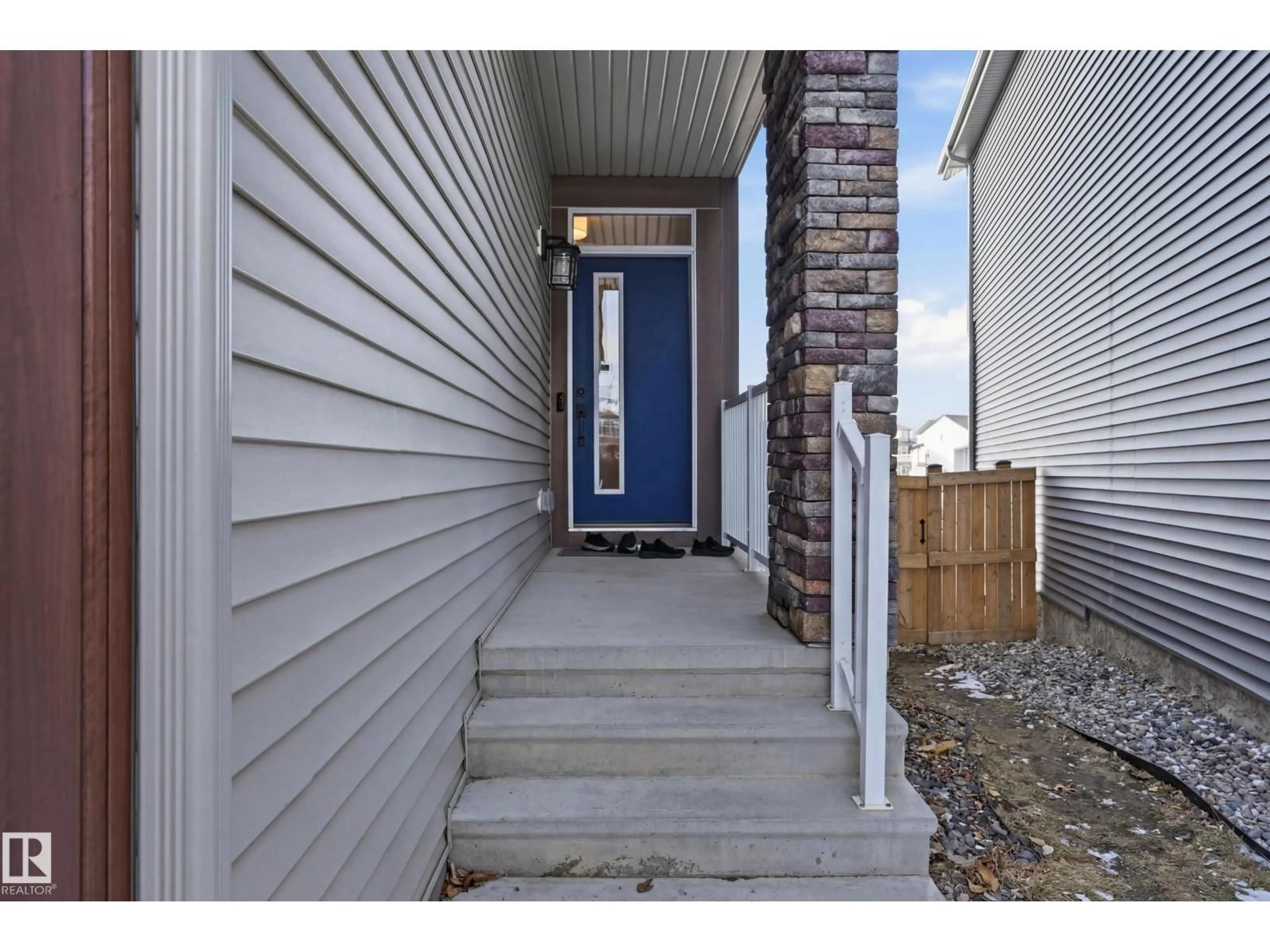 Indoor entryway for NW - 2604 202 ST, Edmonton Alberta T6M1K5