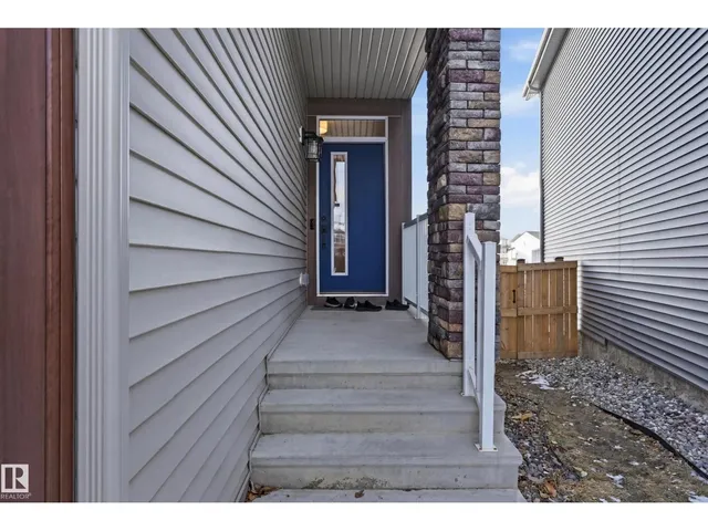 NW - 2604 202 ST, Edmonton 2