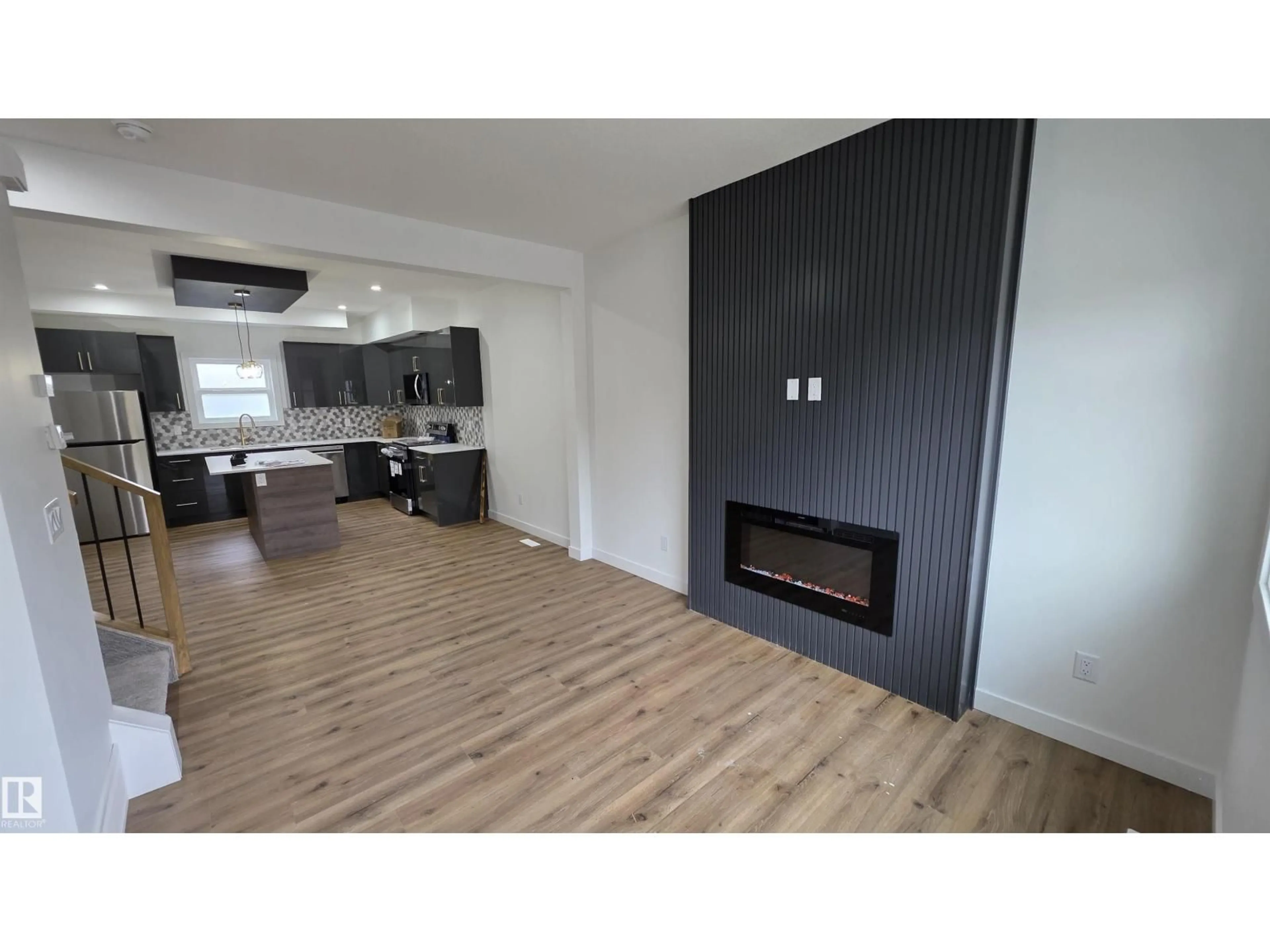 A pic of a room for 6704 109 ST, Edmonton Alberta T6H2A4