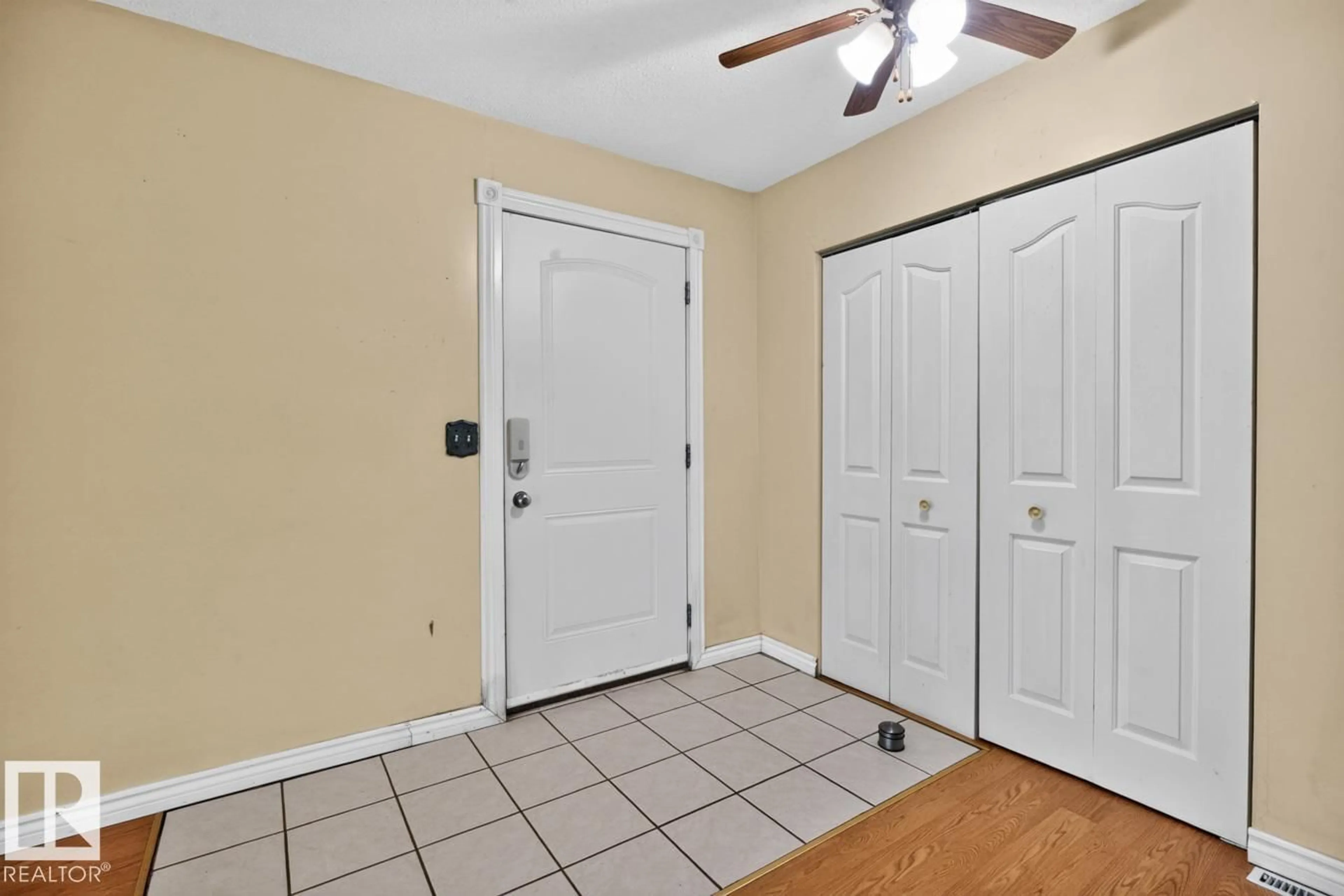 Indoor entryway for 104 - 52343 RGE ROAD 211, Rural Strathcona County Alberta T8G1A6