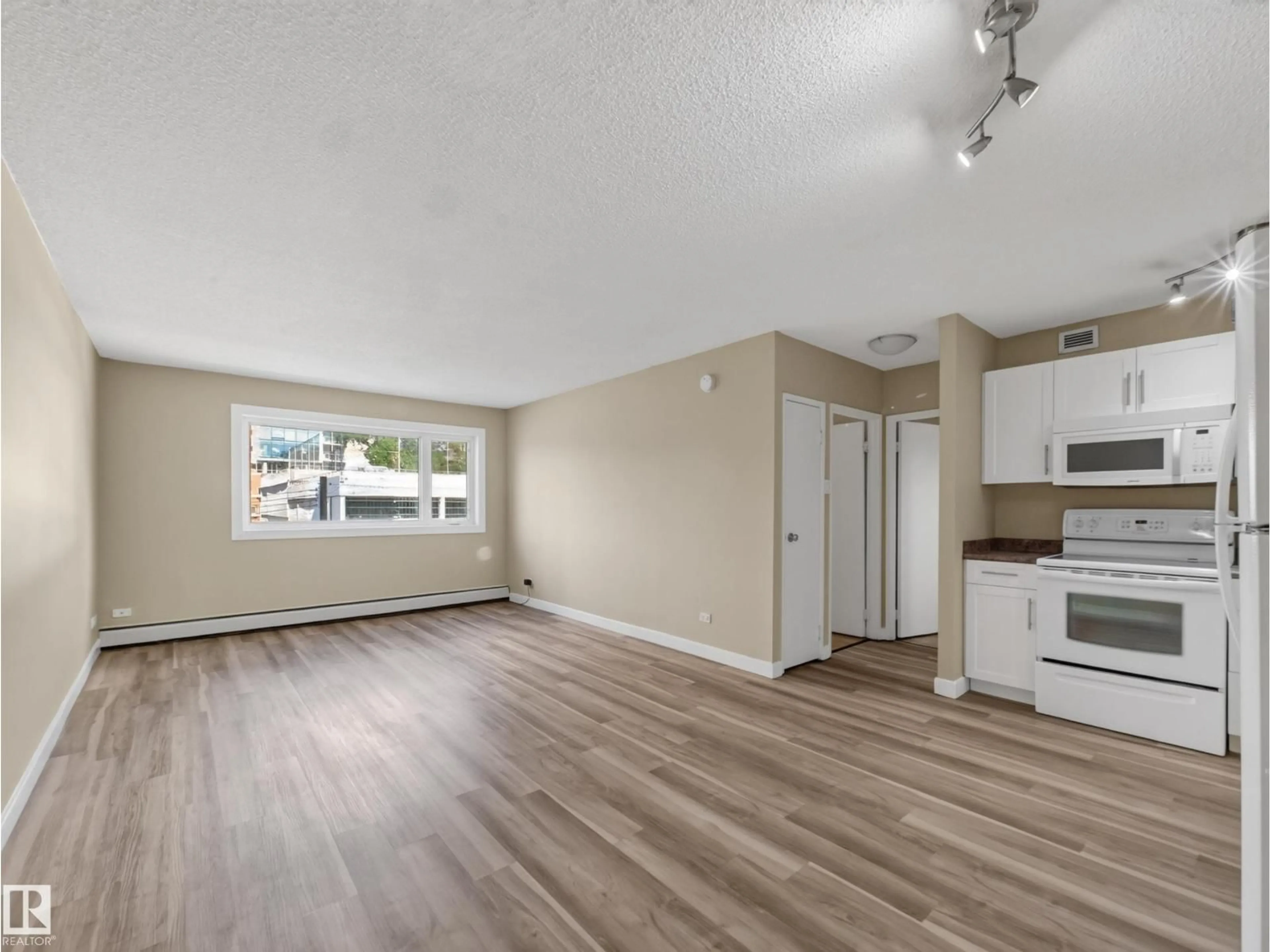 A pic of a room for #502 - 9710 105 ST, Edmonton Alberta T5K1A4