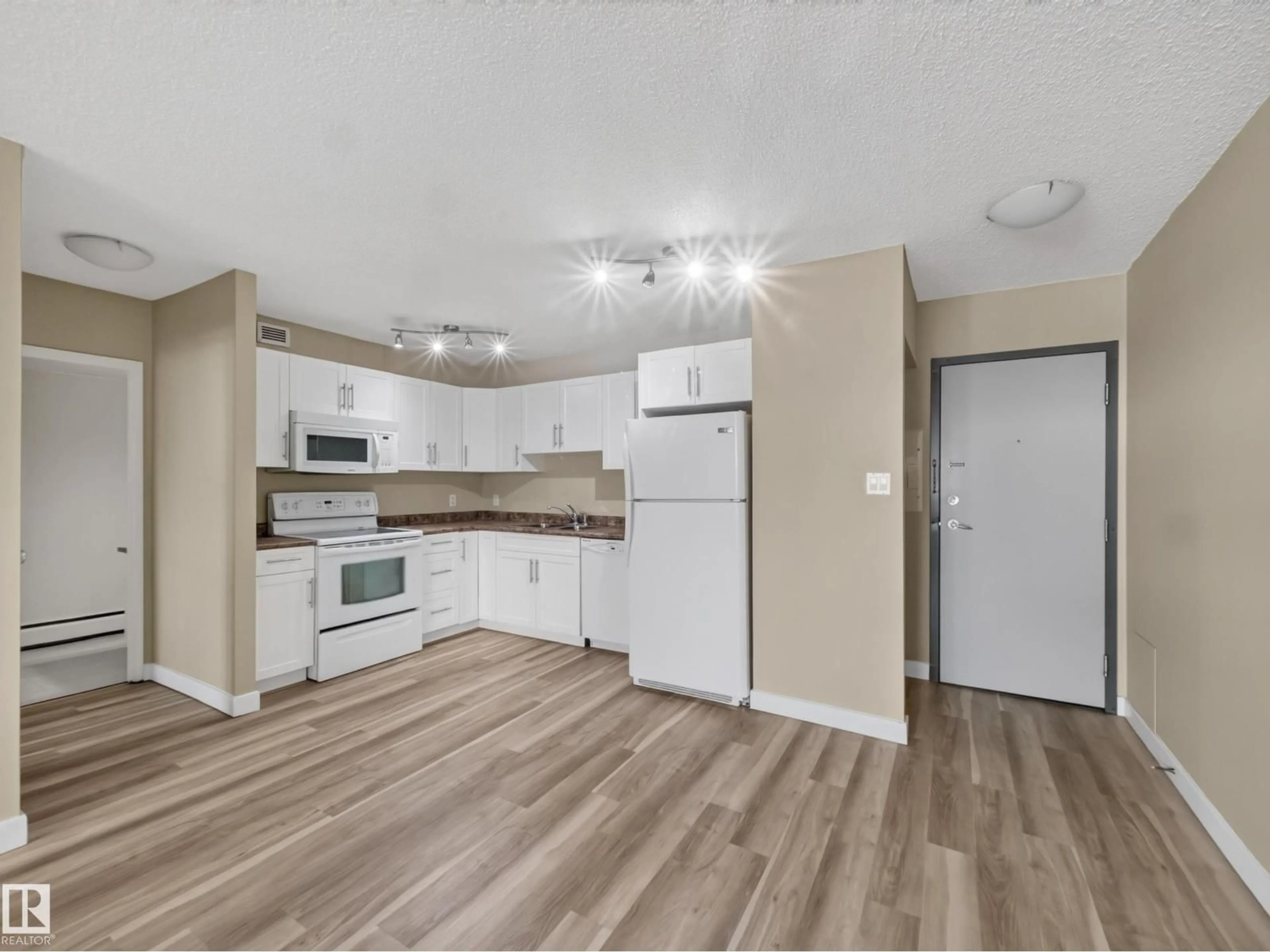 Unknown for #502 - 9710 105 ST, Edmonton Alberta T5K1A4