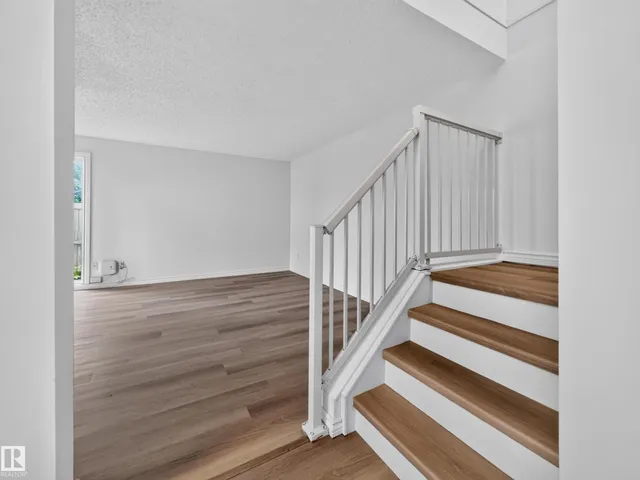 14644 25 ST, Edmonton 5