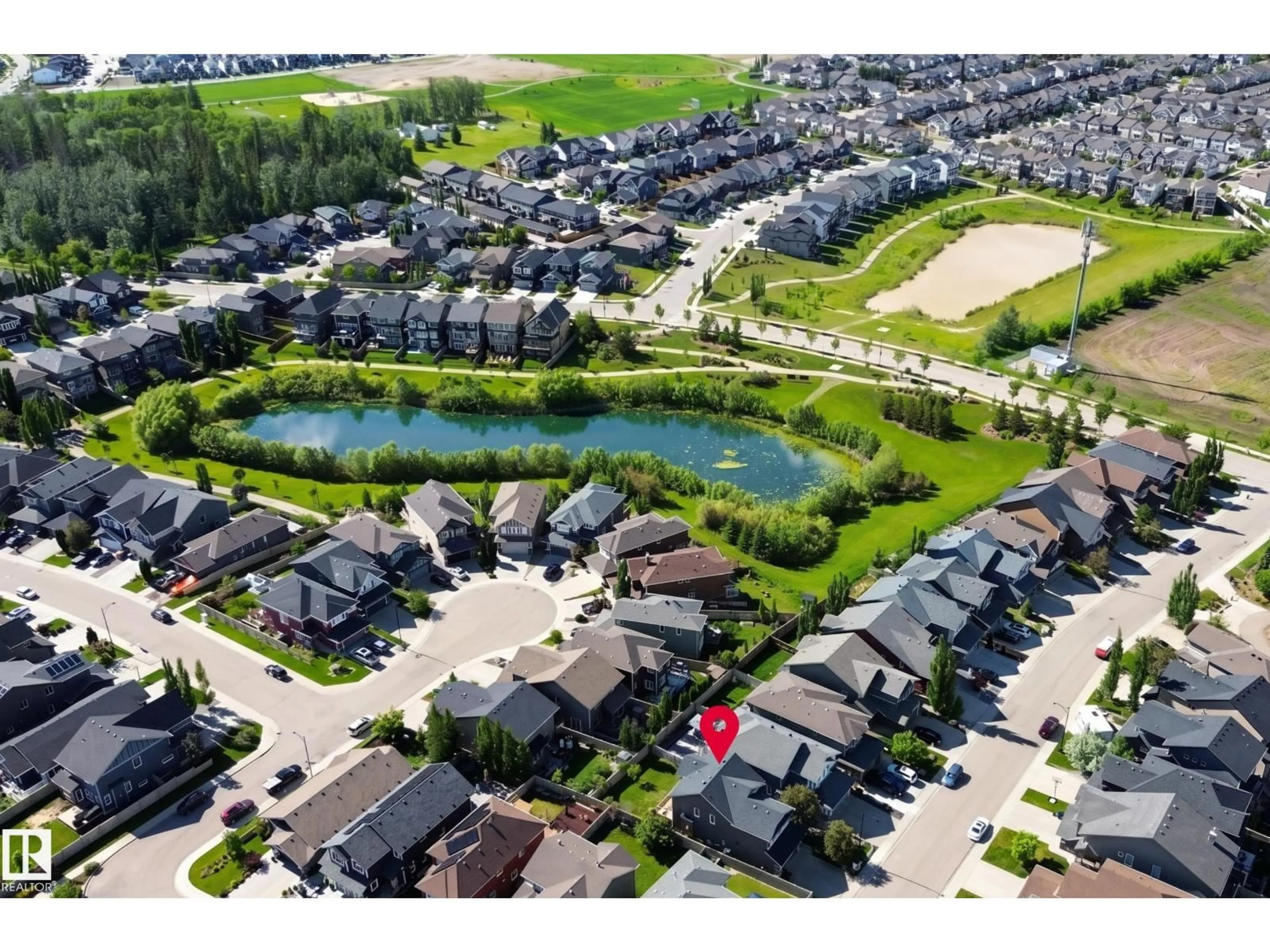 A pic from outside/outdoor area/front of a property/back of a property/a pic from drone, street for 5430 EDWORTHY WY, Edmonton Alberta T6M0P2