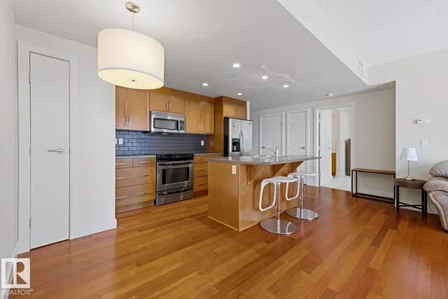 11933 - 505 JASPER AV, Edmonton 5
