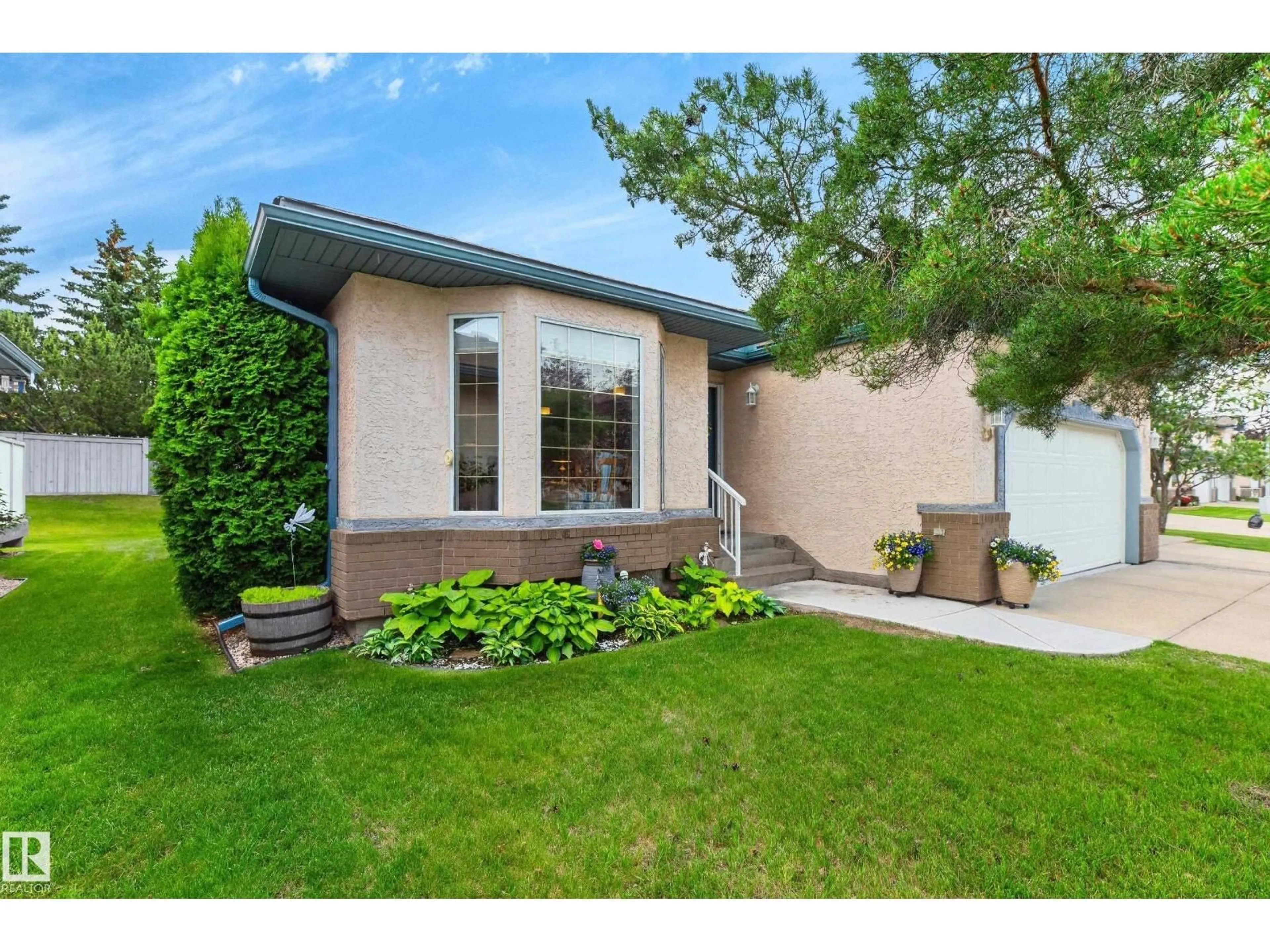 Home with brick exterior material, street for 29 ESTATES CT, Sherwood Park Alberta T8B1M9