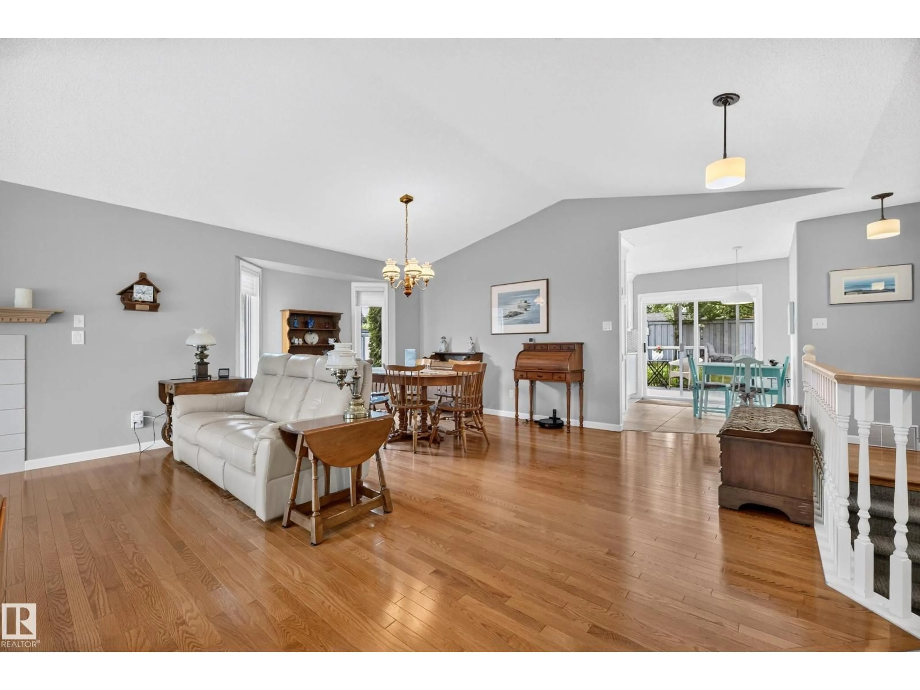 Unknown for 29 ESTATES CT, Sherwood Park Alberta T8B1M9