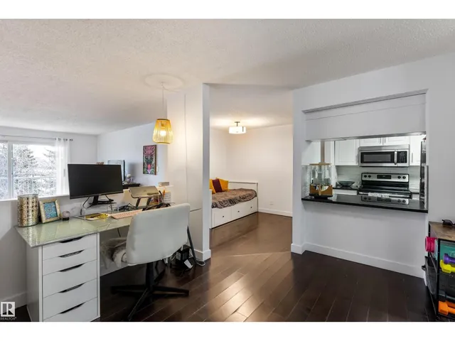 #403 - 10335 118 ST, Edmonton 4