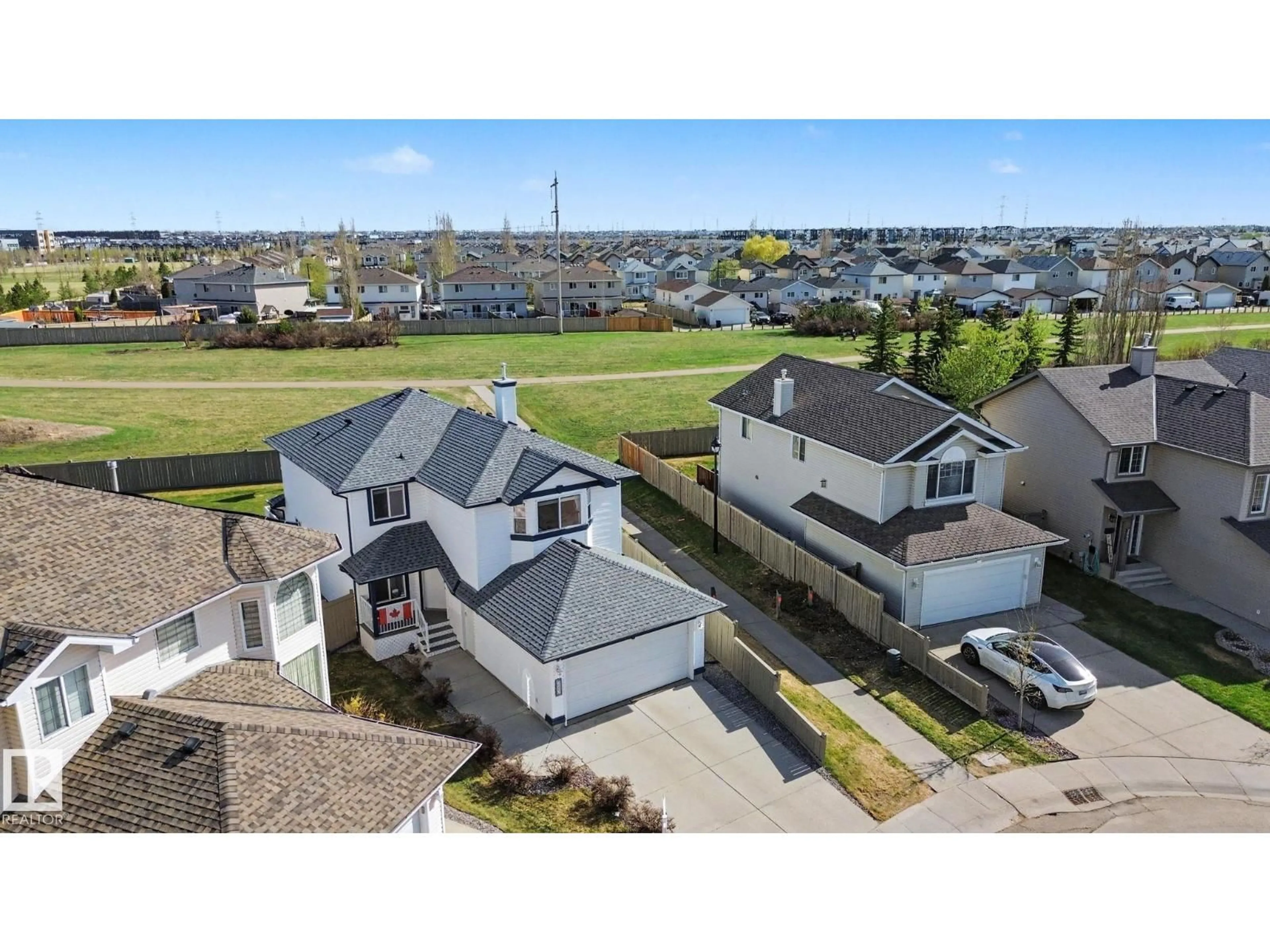 A pic from outside/outdoor area/front of a property/back of a property/a pic from drone, street for 3203 23 ST, Edmonton Alberta T6T2A9
