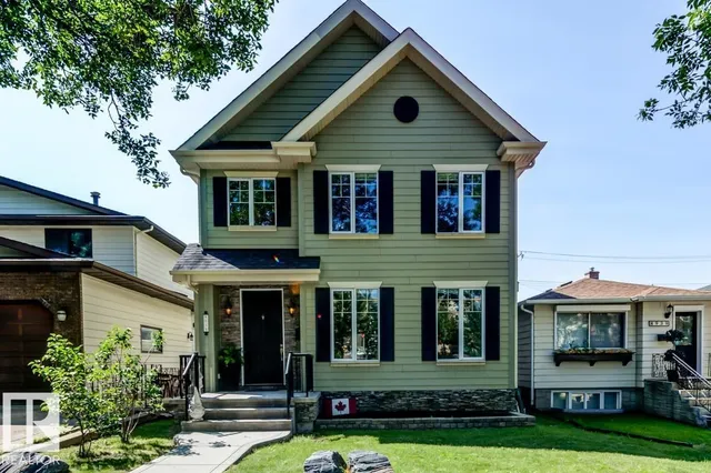 8935 84 AV, Edmonton 2