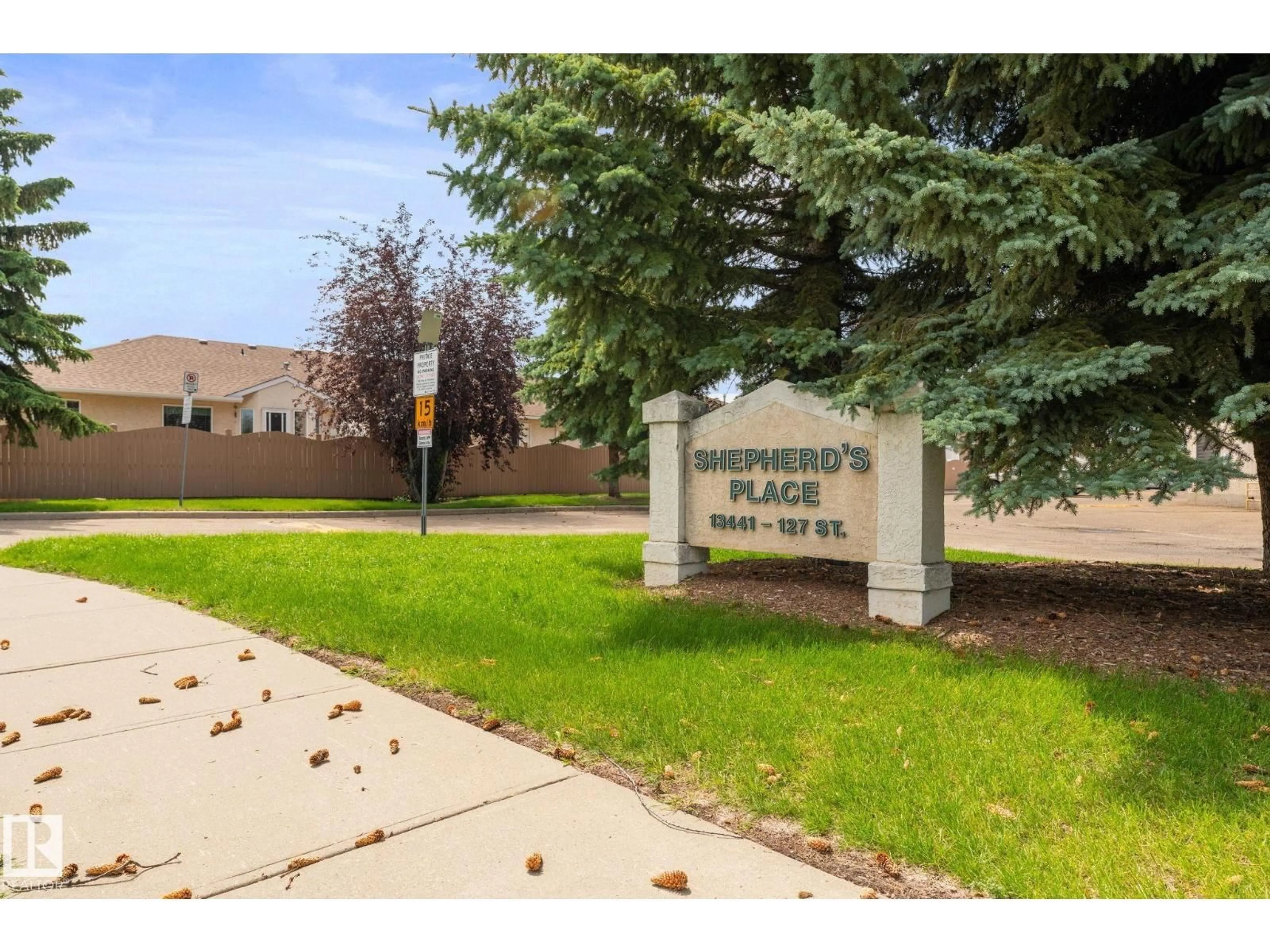Unknown for 243 13441 127 ST NW, Edmonton Alberta T5L4B6