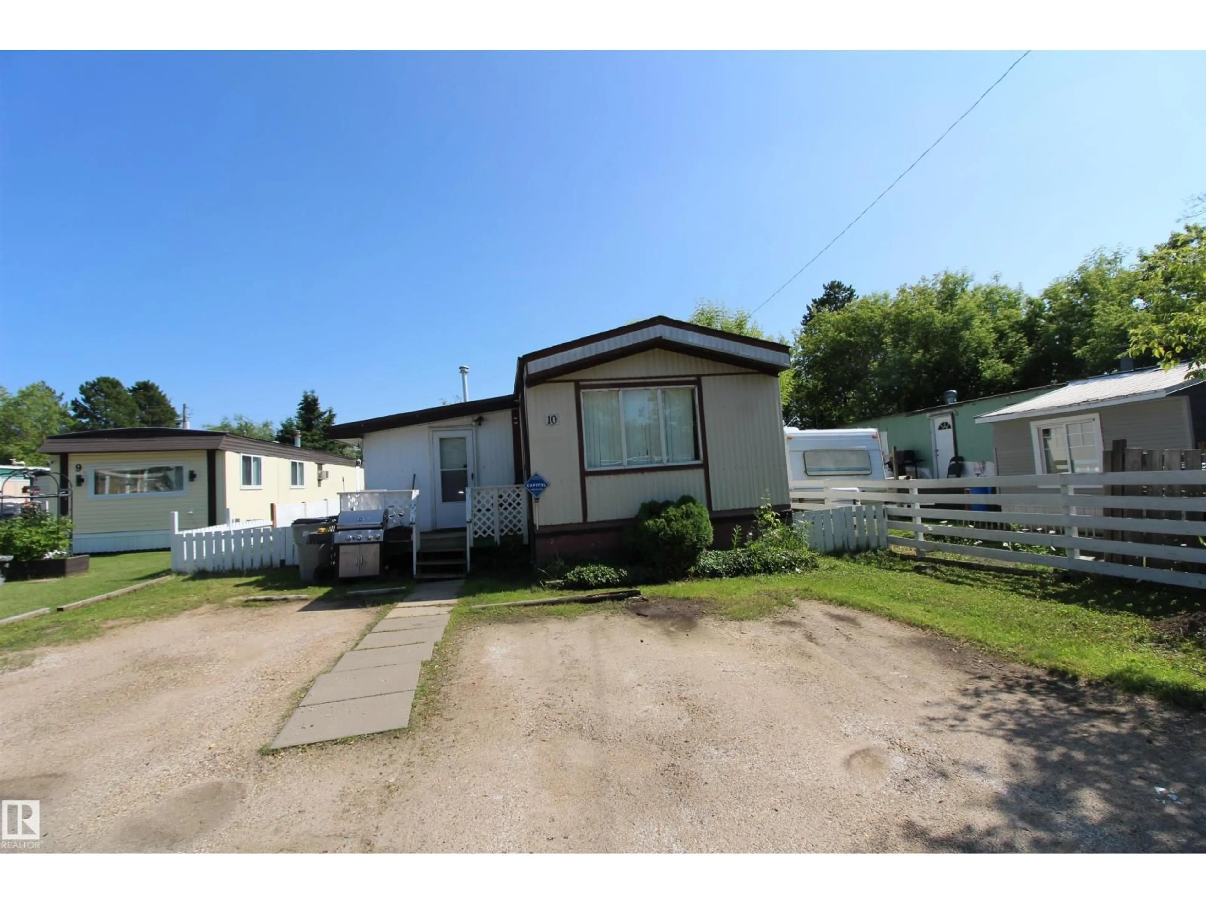 Unknown for #10 - 9501 104 AVE, Westlock Alberta T7P1M7