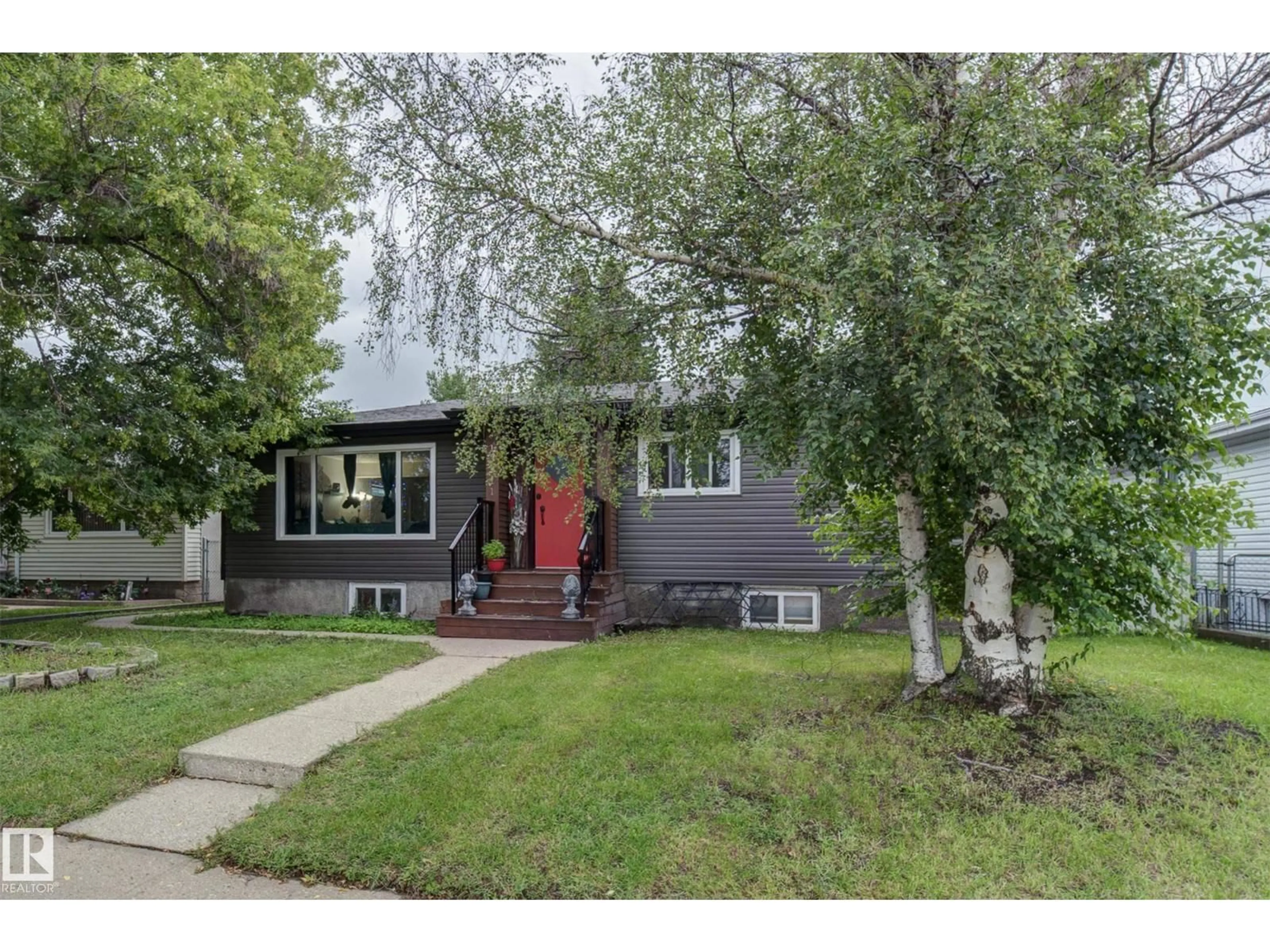Unknown for NW - 13211 77 ST, Edmonton Alberta T5C1C8