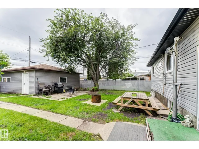 NW - 13211 77 ST, Edmonton 4