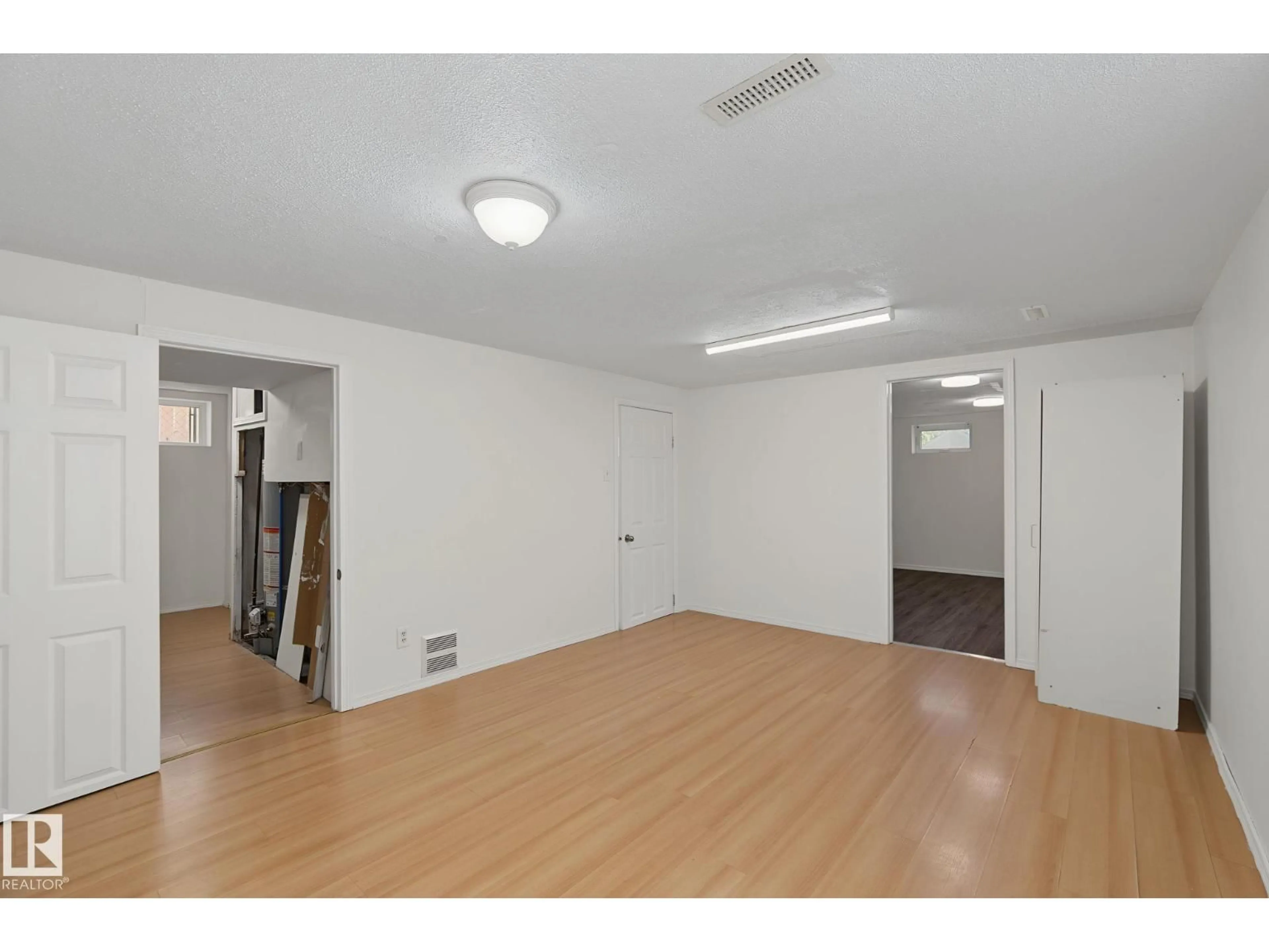 A pic of a room for 11147 78 AV, Edmonton Alberta T6G0M5