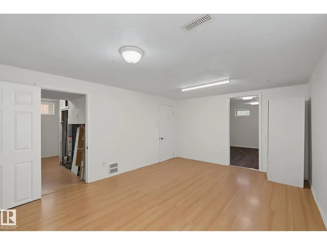 11147 78 AV, Edmonton 5
