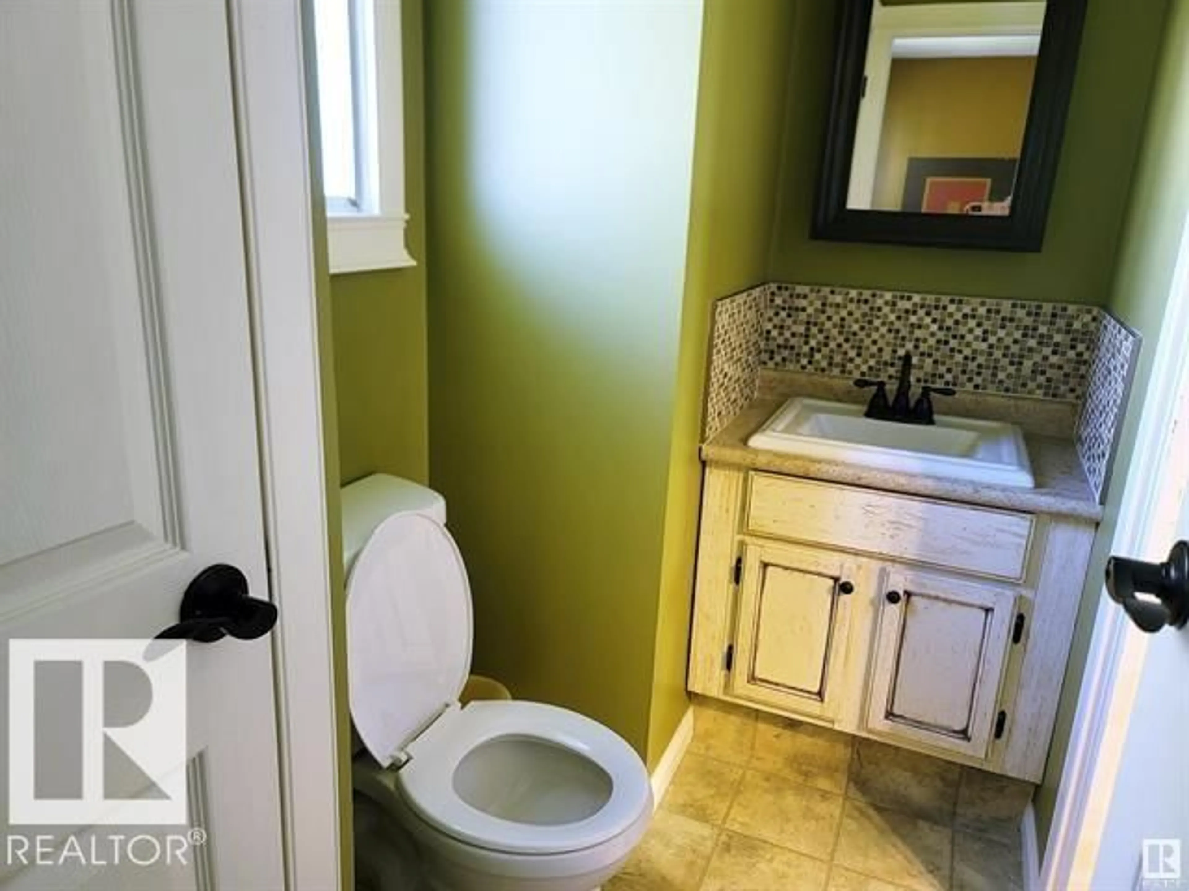 Standard bathroom, ceramic/tile floor for 4514 41A ST, Bonnyville Town Alberta T9N1K3